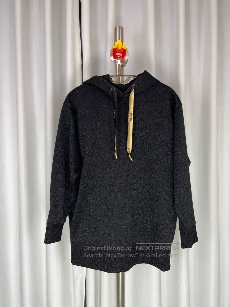 Fendi Fendi Women's black chest hidden logo hoodie Size XXL / US 16-18 / IT 52-54 - 2 Thumbnail