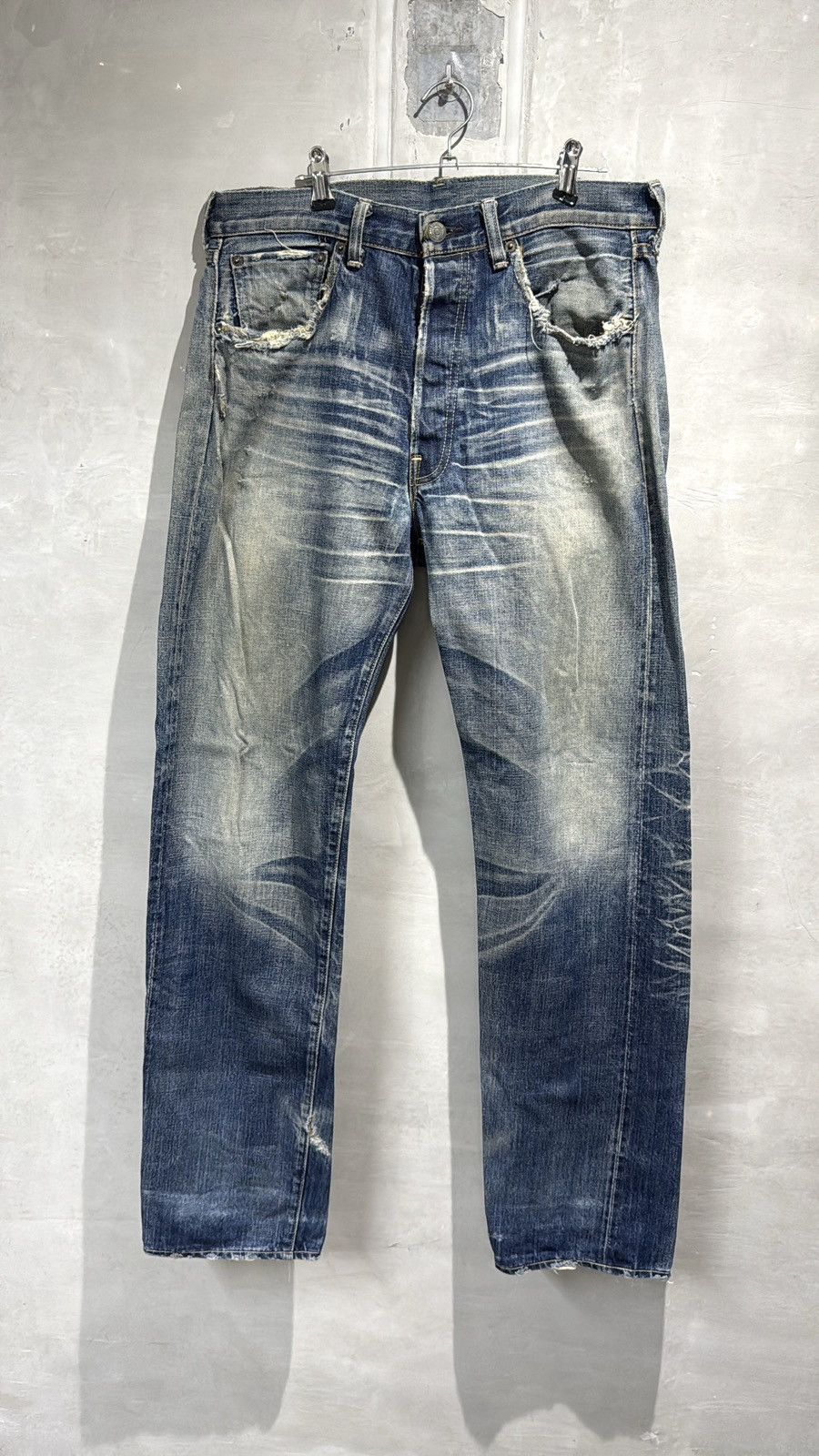 Levi's Vintage Clothing Levis 501 LVC JAPAN MADE SUPER DISTRESSED DENIM JEANS Size US 34 / EU 50 - 2 Thumbnail