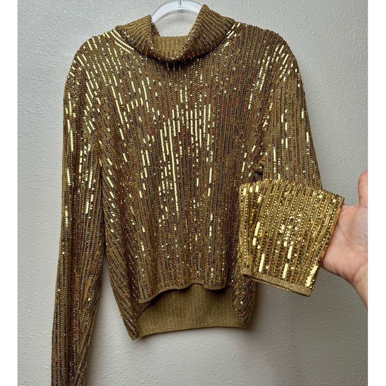 Gucci Gucci Sweater Gold Womens US M Sequin Turtleneck Size M / US 6-8 / IT 42-44 - 3 Thumbnail
