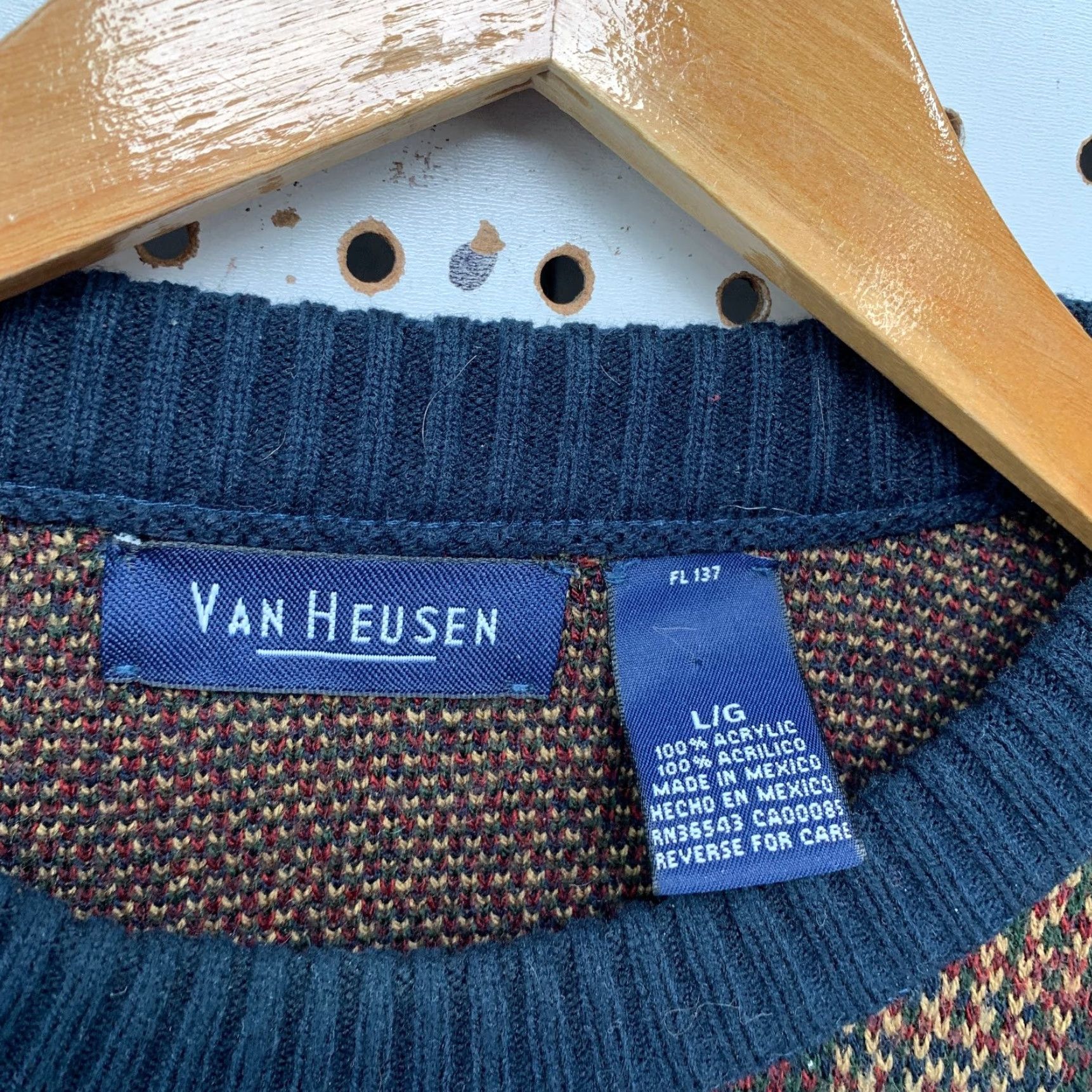 Van Heusen VINTAGE Van Heusen Sweater Mens Large Blue Red Plaid Grandpa Dad Retro Acrylic Size US L / EU 52-54 / 3 - 4 Thumbnail