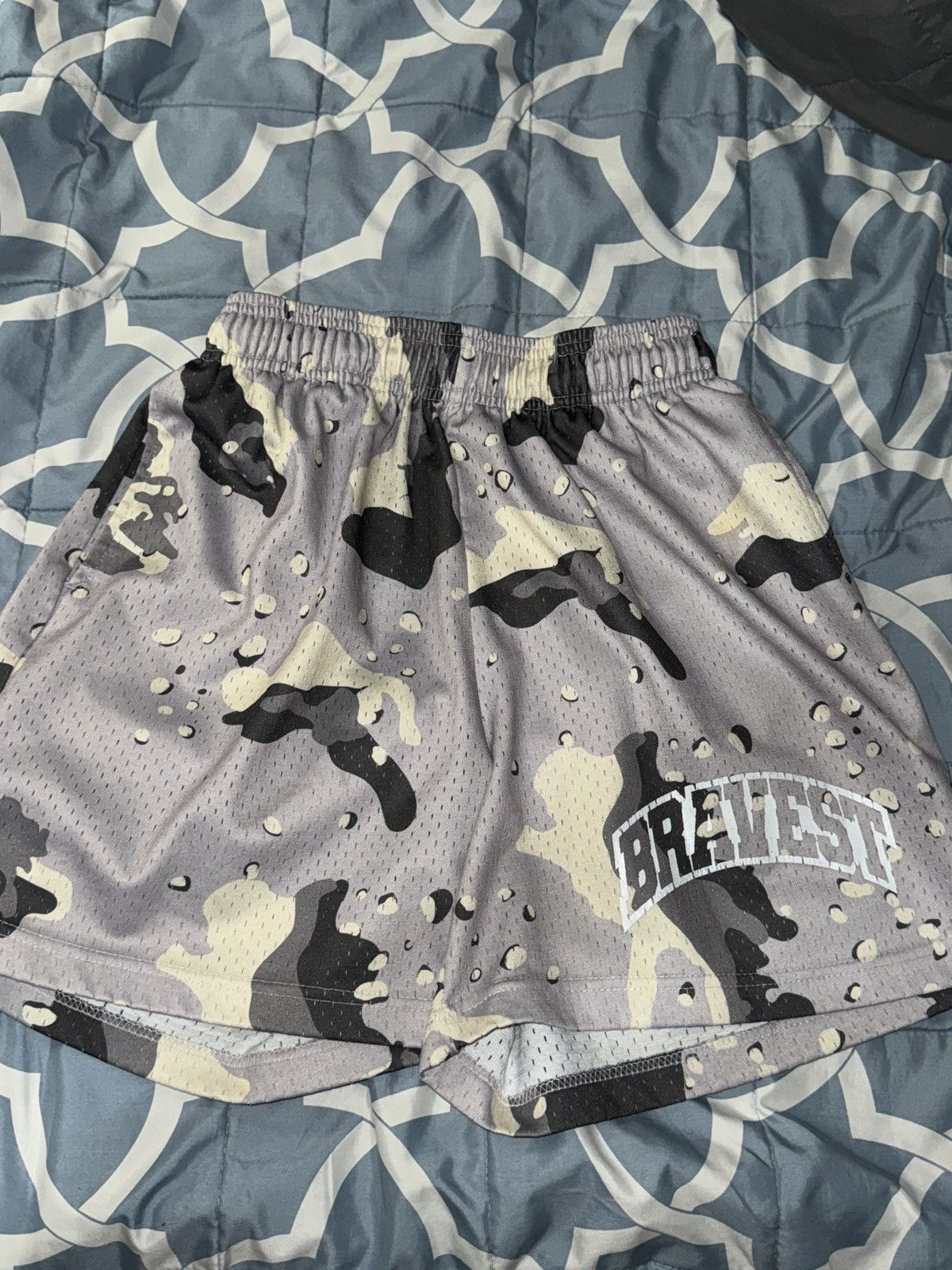 Bravest Studios Bravest Studios Camo Grey Shorts Size US 32 / EU 48 - 1 Thumbnail