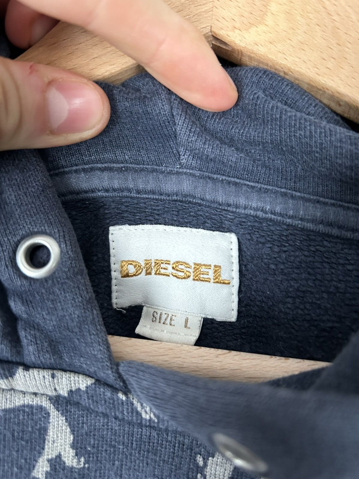 Diesel Vintage Diesel Y2K 00s Rare Hoodie Sweatshirt Hype Size US L / EU 52-54 / 3 - 5 Thumbnail