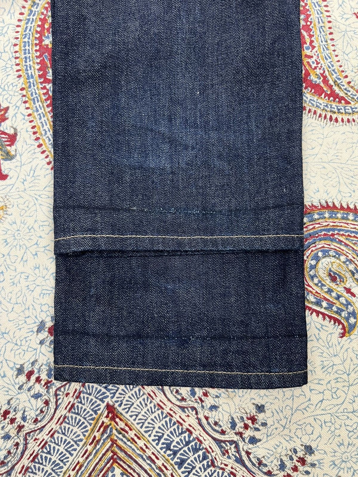 Uniqlo Uniqlo Dirty Distressed Selvedge Denim Size US 31 - 16 Thumbnail