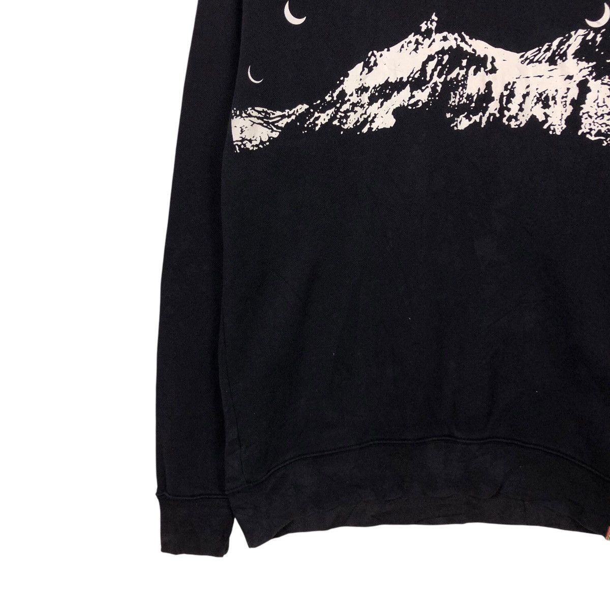 Nike 📌Vintage Sweatshirt Nike One Faith Full Moon Skyline Size US XL / EU 56 / 4 - 5 Thumbnail
