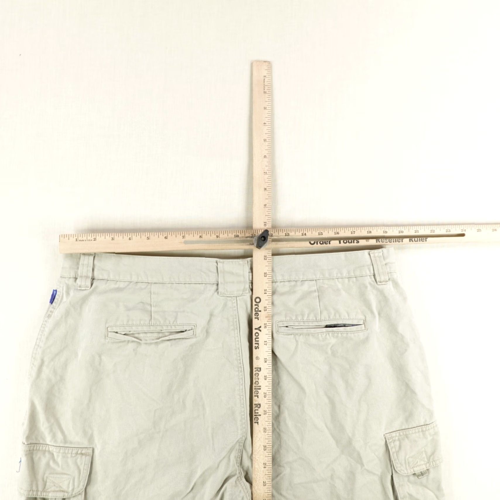 Quiksilver VINTAGE Quiksilver Cargo Shorts Mens 40 Beige Cotton Relaxed Fit Outdoor Casual Skate Surf Size US 39 - 6 Thumbnail