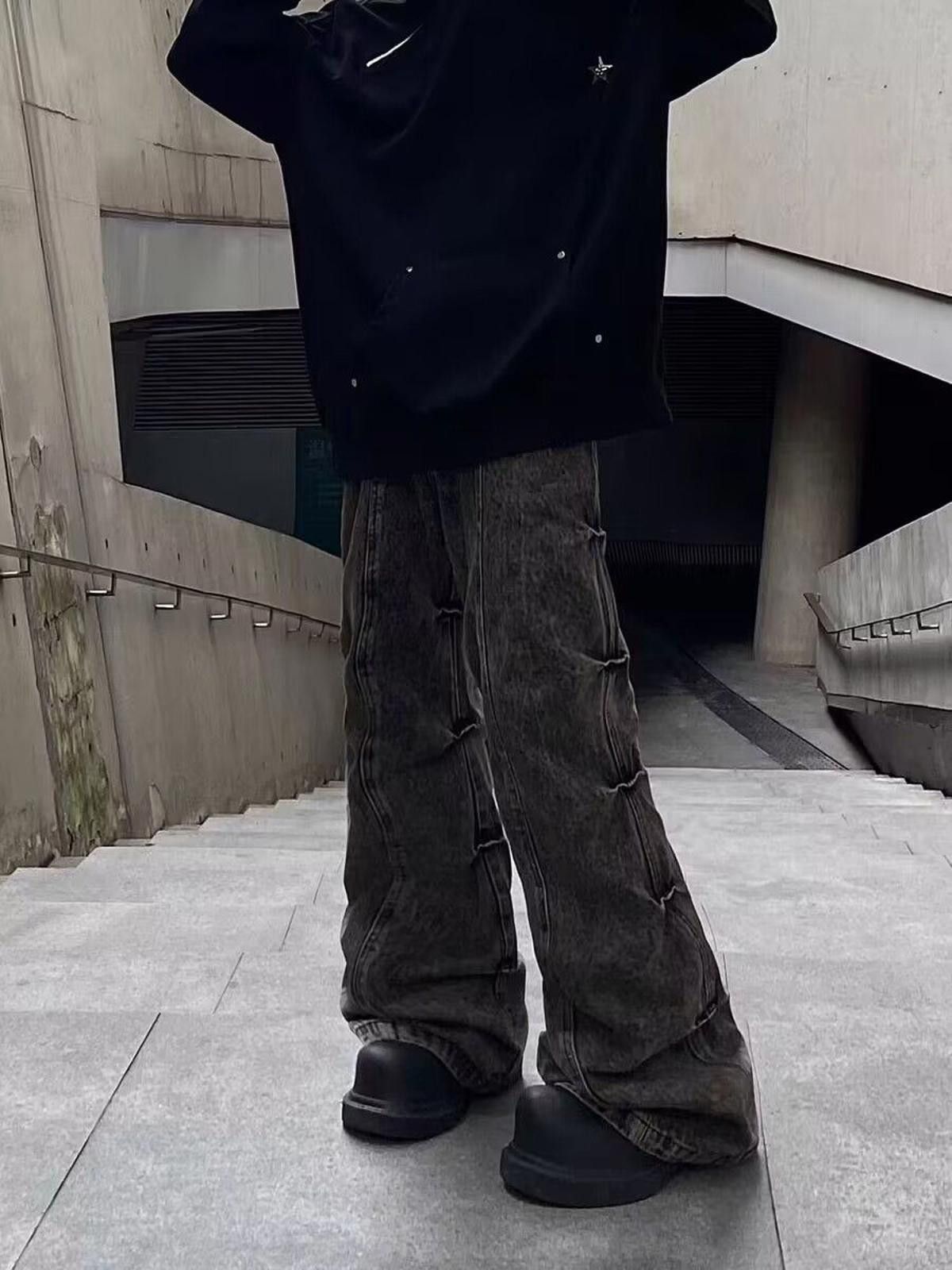 Japanese Brand Distressed Pleated Wide Leg Flared Jeans Size US 32 / EU 48 - 4 Thumbnail