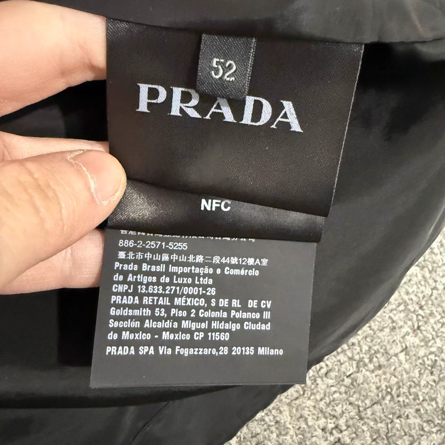 Prada Prada Black Tri Logo Nylon Jacket EU52 99New Size US L / EU 52-54 / 3 - 4 Thumbnail