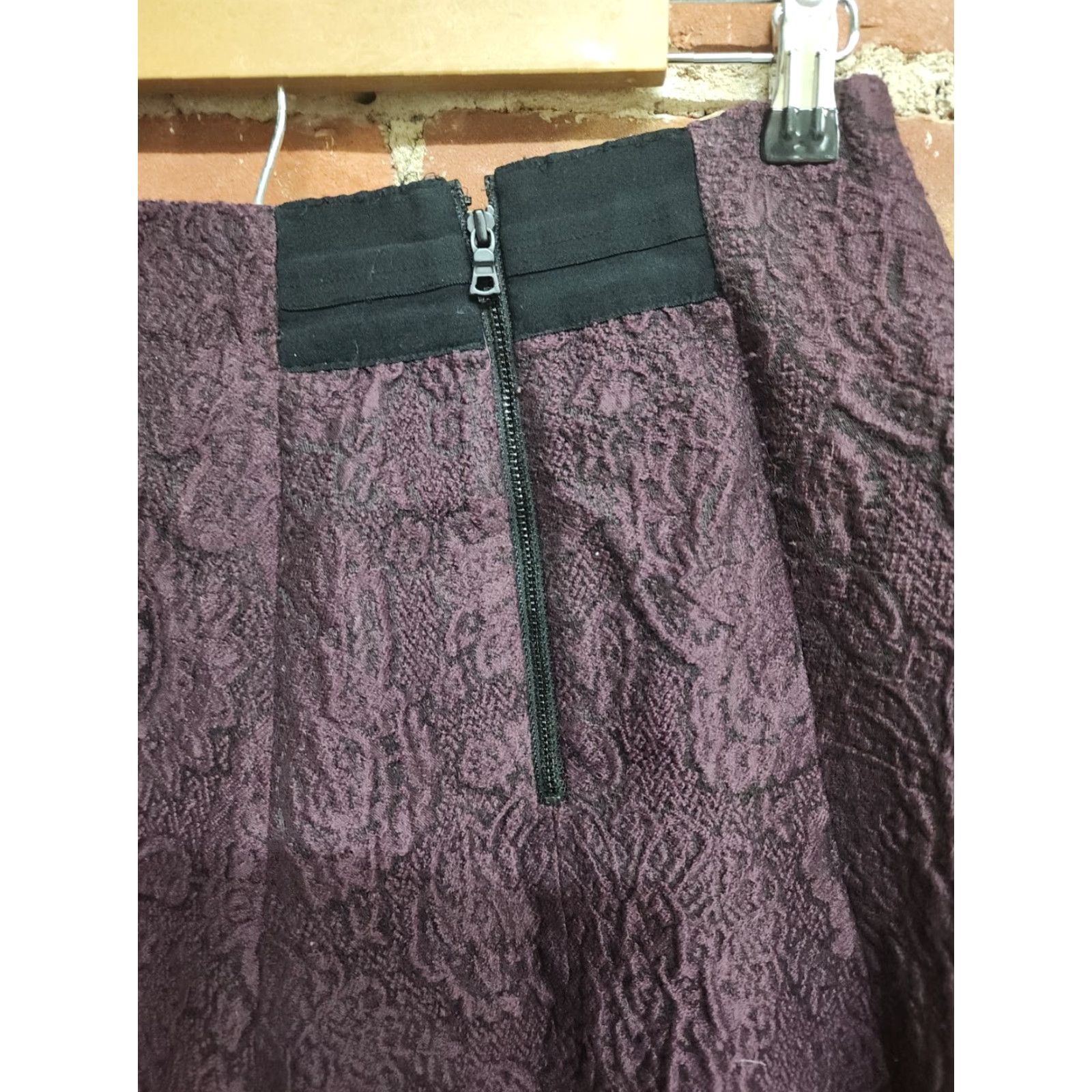 Alice + Olivia Alice + Olivia Mini Skirt Womens Size 8 Red/Black Wool-Blend Size 30" / US 8 / IT 44 - 4 Thumbnail