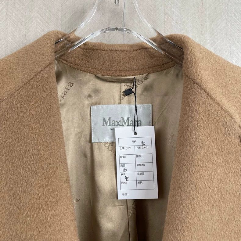 Max Mara Max Mara Coat Size M / US 6-8 / IT 42-44 - 2 Thumbnail