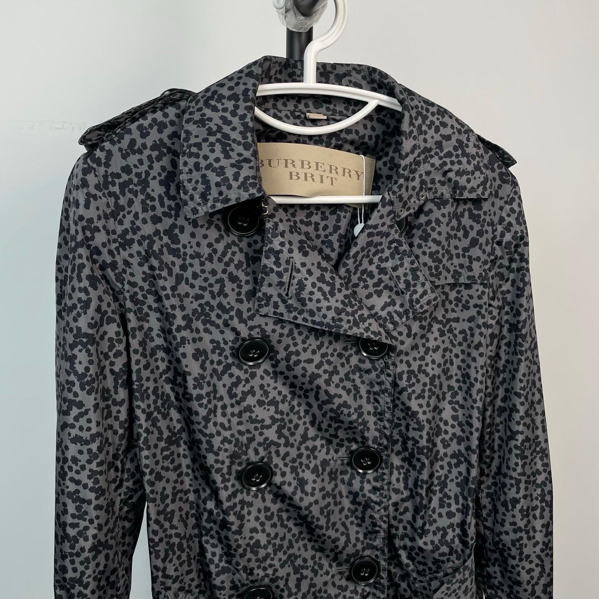 Other Burberry Leopard Print Double. Size S / US 4 / IT 40 - 3 Thumbnail