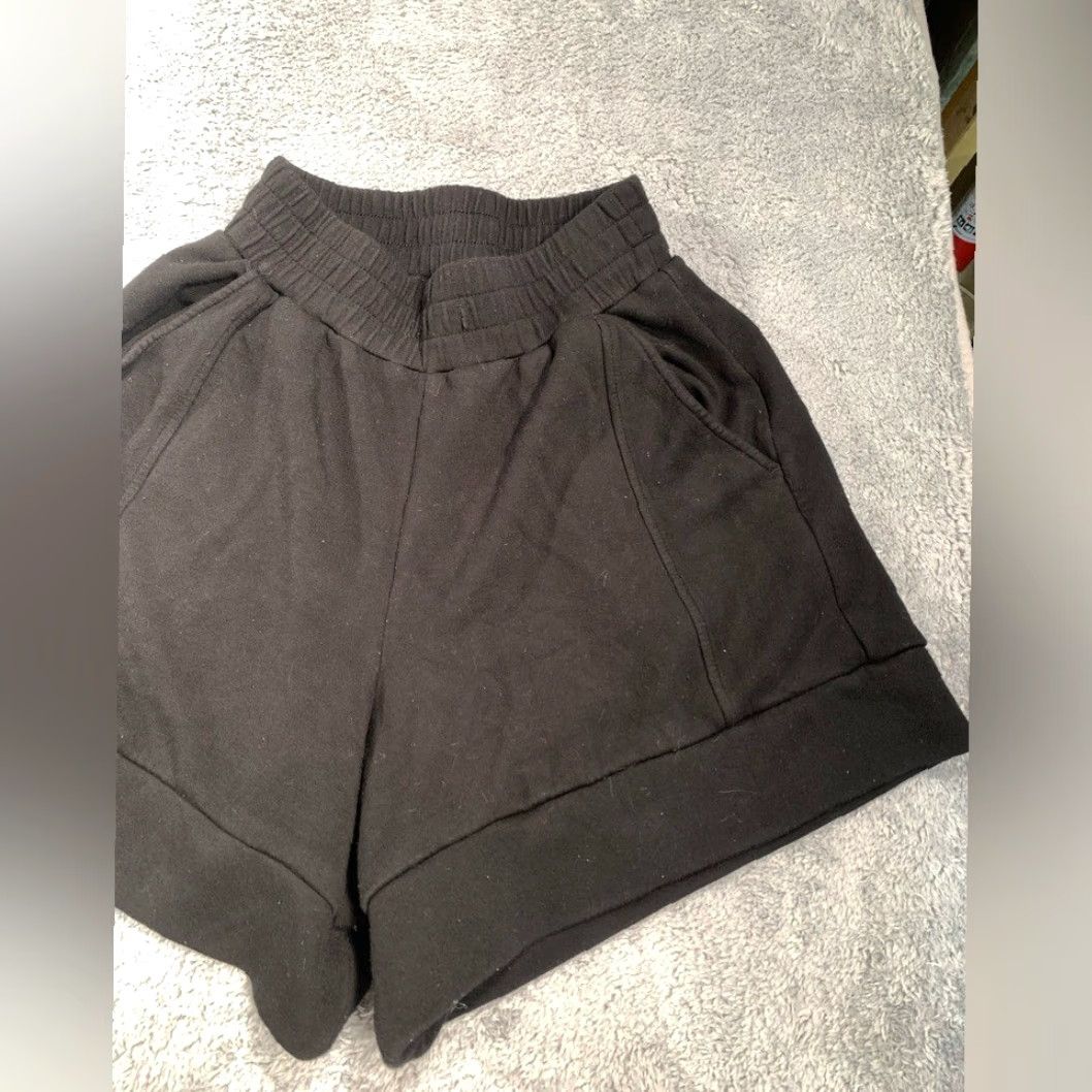 Varley VARLEY Black Women's Shorts Bermuda High Waist XS Black Women Shorts Regular Size Varley Bermuda Shorts Women XS Black Size 26" / US 2 / IT 38 - 3 Thumbnail