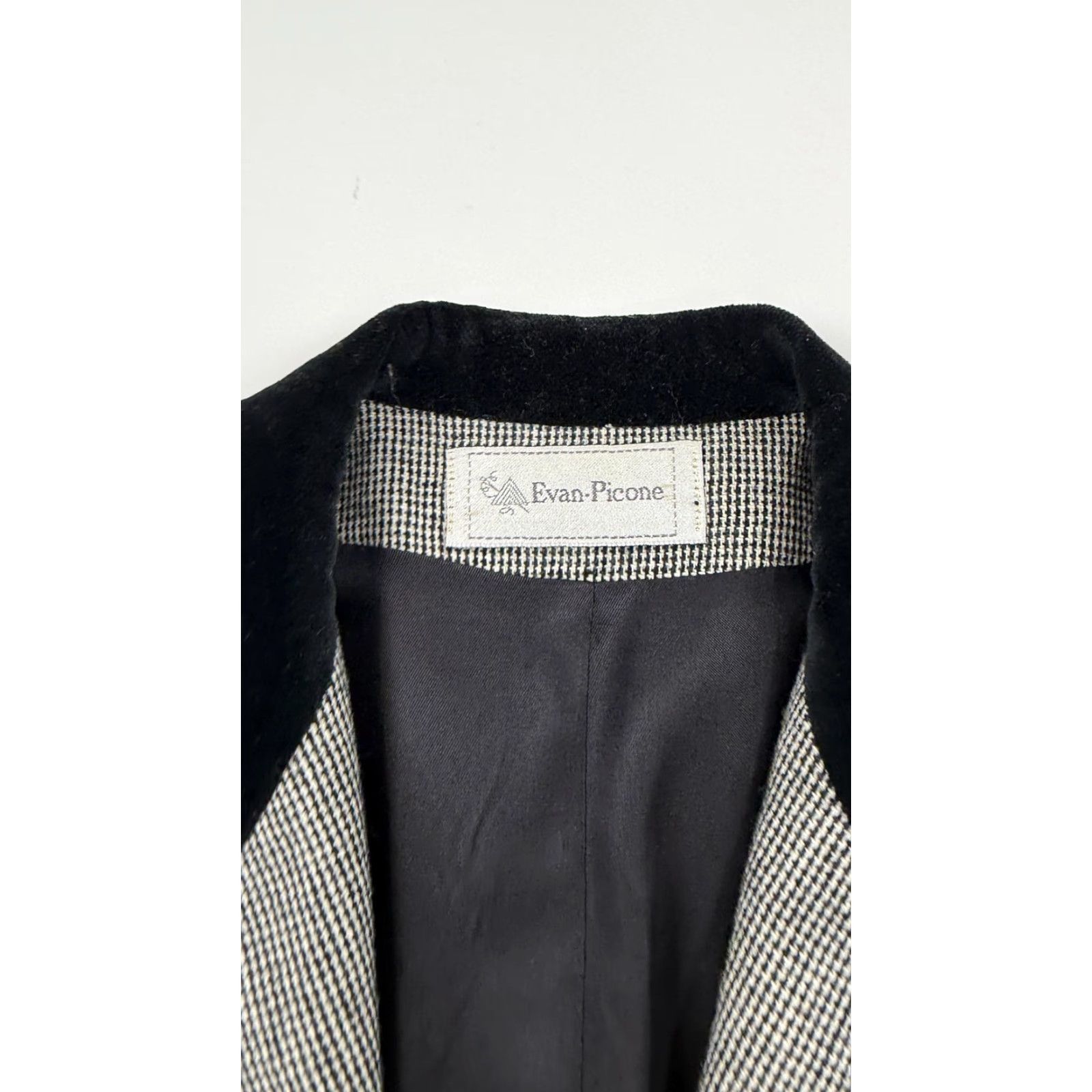 Evan Picone VINTAGE Evan Picone Blazer Womens Medium Houndstooth Velvet Collar Jacket Size M / US 6-8 / IT 42-44 - 4 Thumbnail