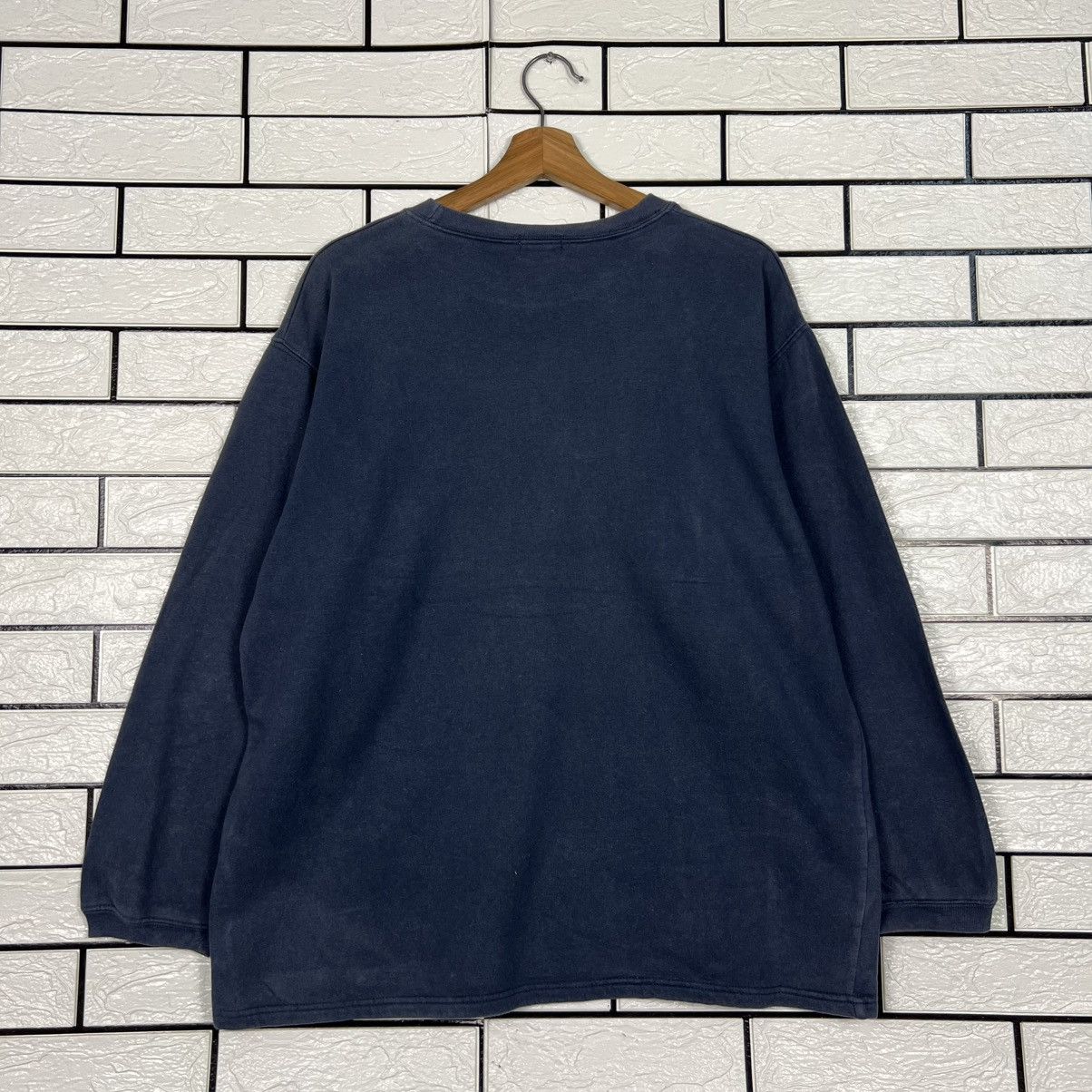 Calvin Klein CALVIN KLEIN Big Logo Crewneck Sweater Pullover #3940-C180 Size US M / EU 48-50 / 2 - 11 Thumbnail