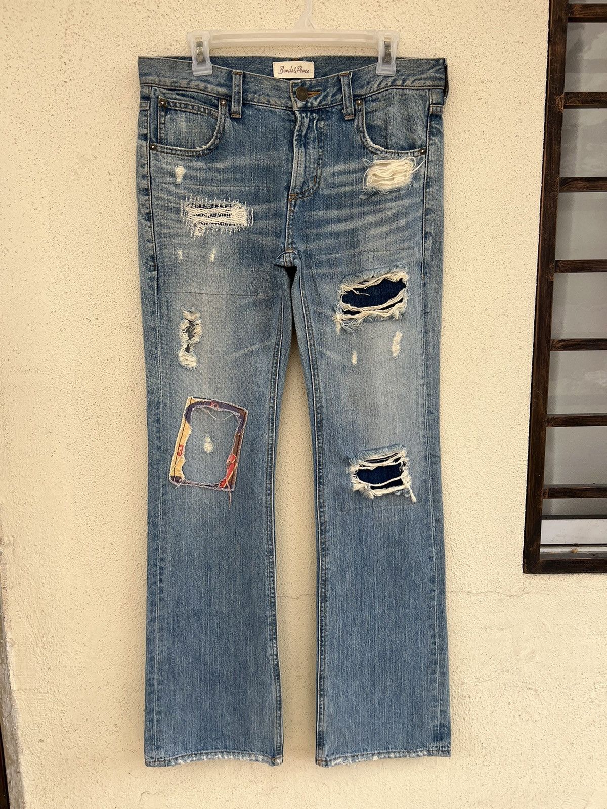 Vintage Vintage Bonds & Peace Japan Rips Distress Denim Flare Jeans Size US 32 / EU 48 - 6 Thumbnail
