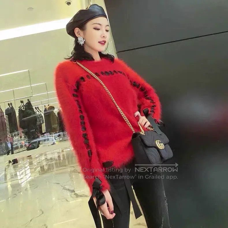 Fendi Fendi Red Belt Design Water Mink Sweater Size XXS / US 00 / IT 34 - 9 Thumbnail