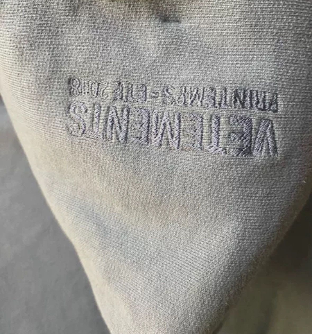 Vetements Vetements 18ss zipper jacket 2412-Nextarrow Size US S / EU 44-46 / 1 - 4 Thumbnail