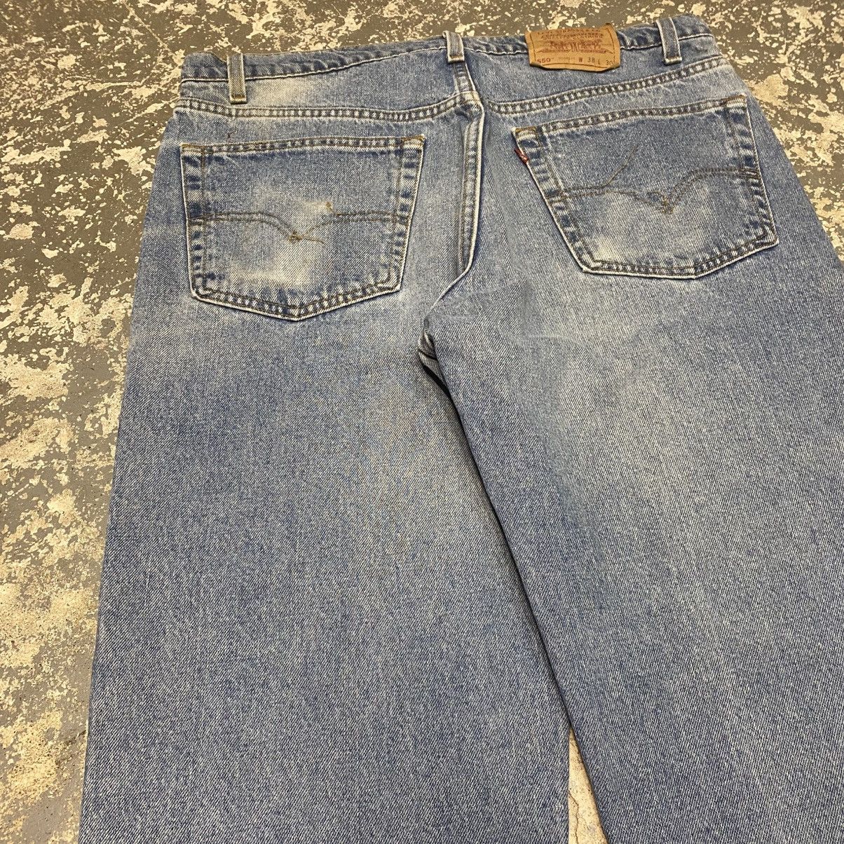Levi's × Vintage Vintage Levi’s 550 Relaxed Fit Blue Denim Jeans USA 90s Size US 36 / EU 52 - 8 Thumbnail
