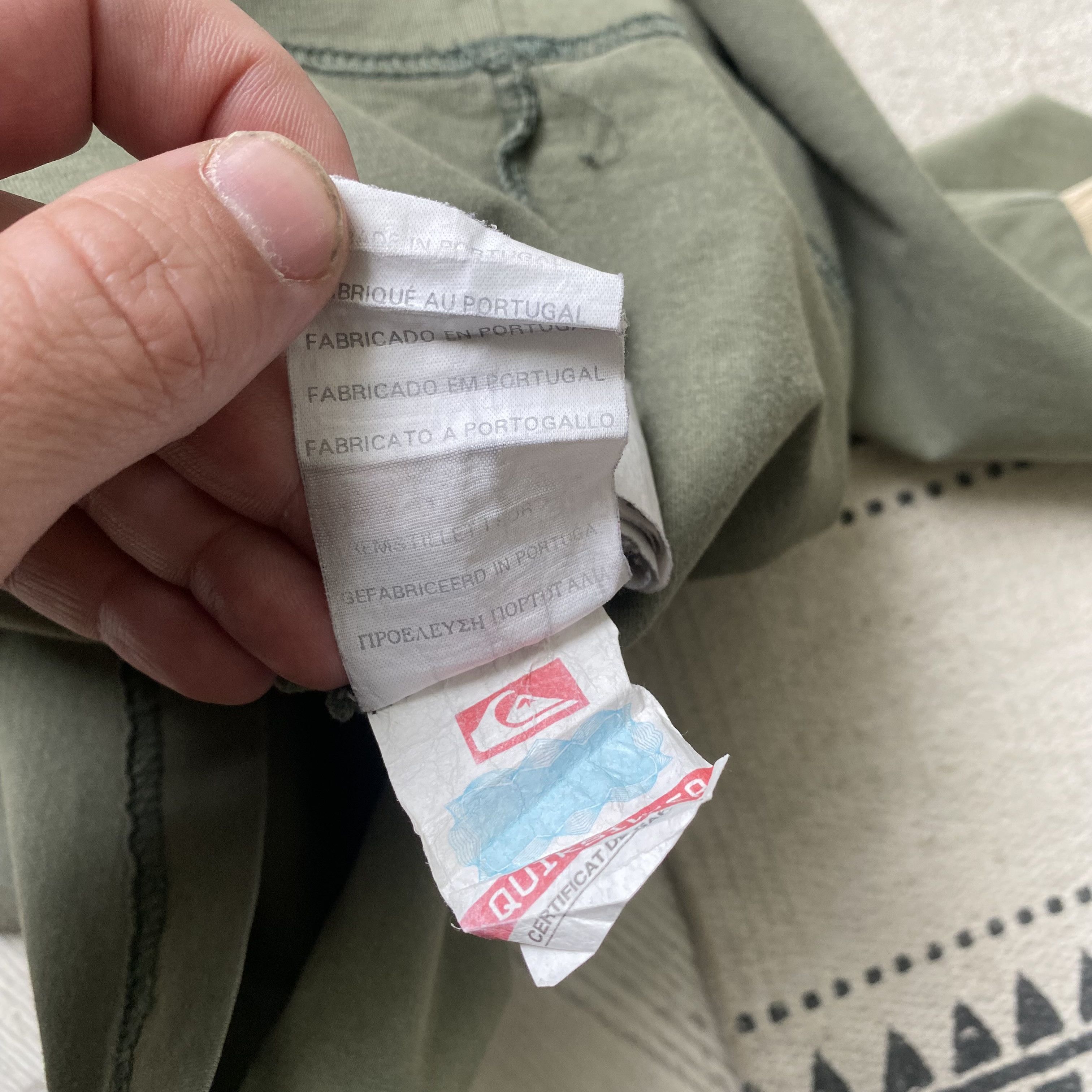 Quiksilver 🏄🏼‍♂️ Thrashed Vintage 90s Quiksilver tee V-neck Surfer Size US XL / EU 56 / 4 - 8 Thumbnail
