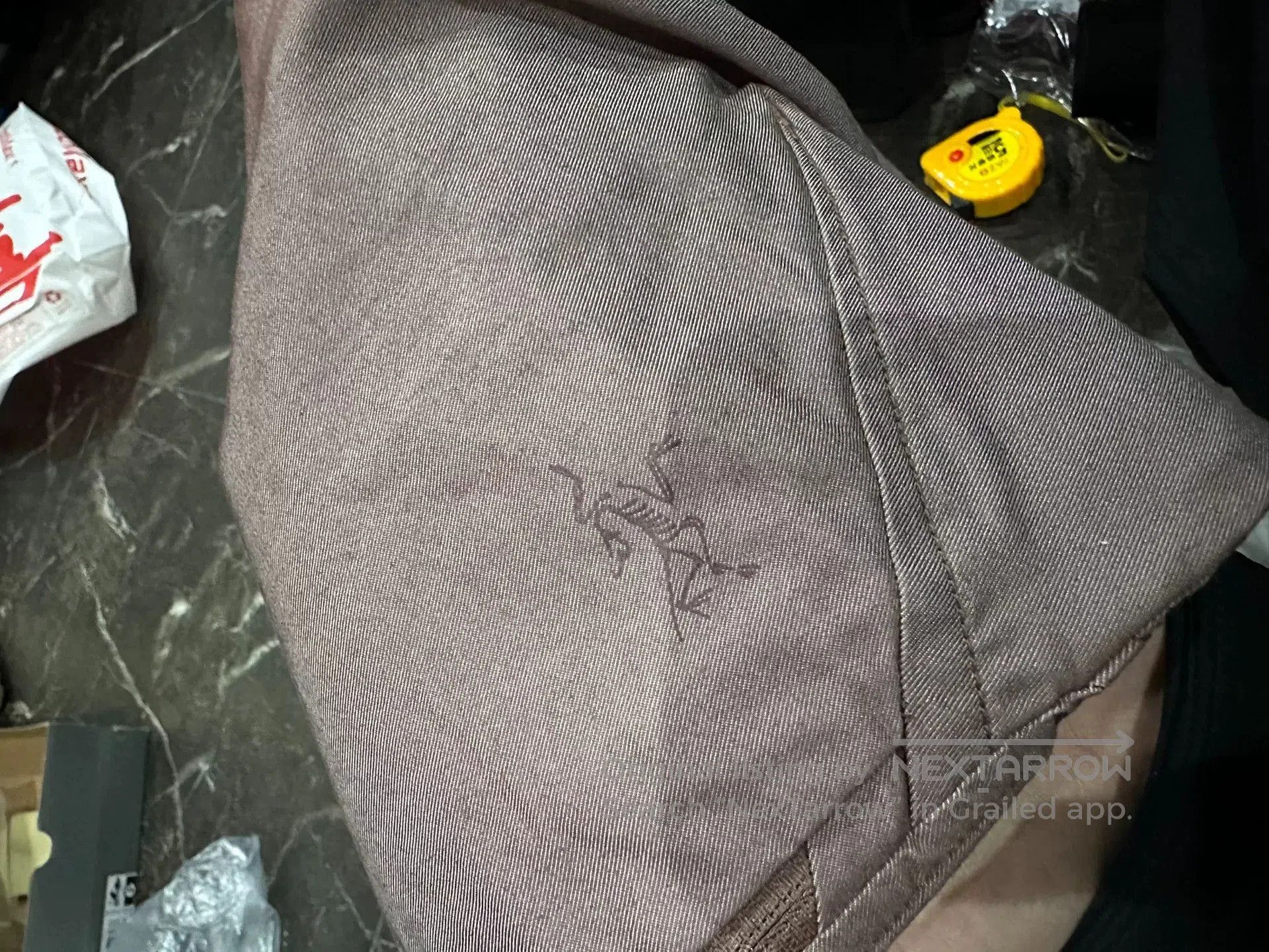 Arc'teryx Arc'teryx Women's Cropped Pants. Size 22" - 6 Thumbnail