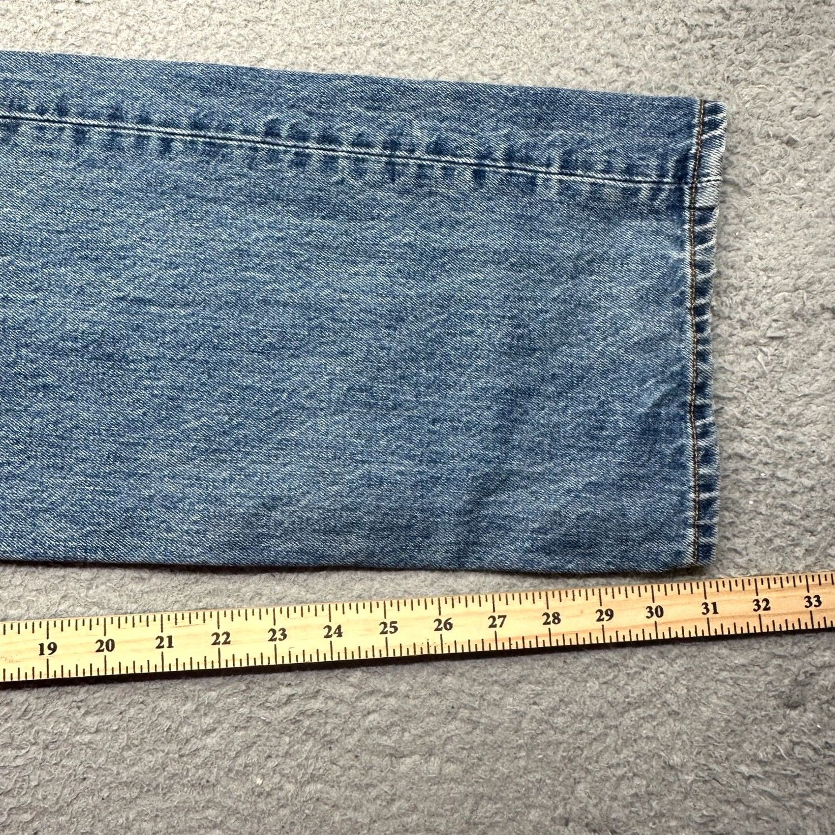 Levi's VINTAGE Levi's 501 XX Button Fly Jeans Mens 36x32 Blue Mexico Made Jeans Mens Regular 36 Blue 2005 XX Bootcut Size US 36 / EU 52 - 7 Thumbnail