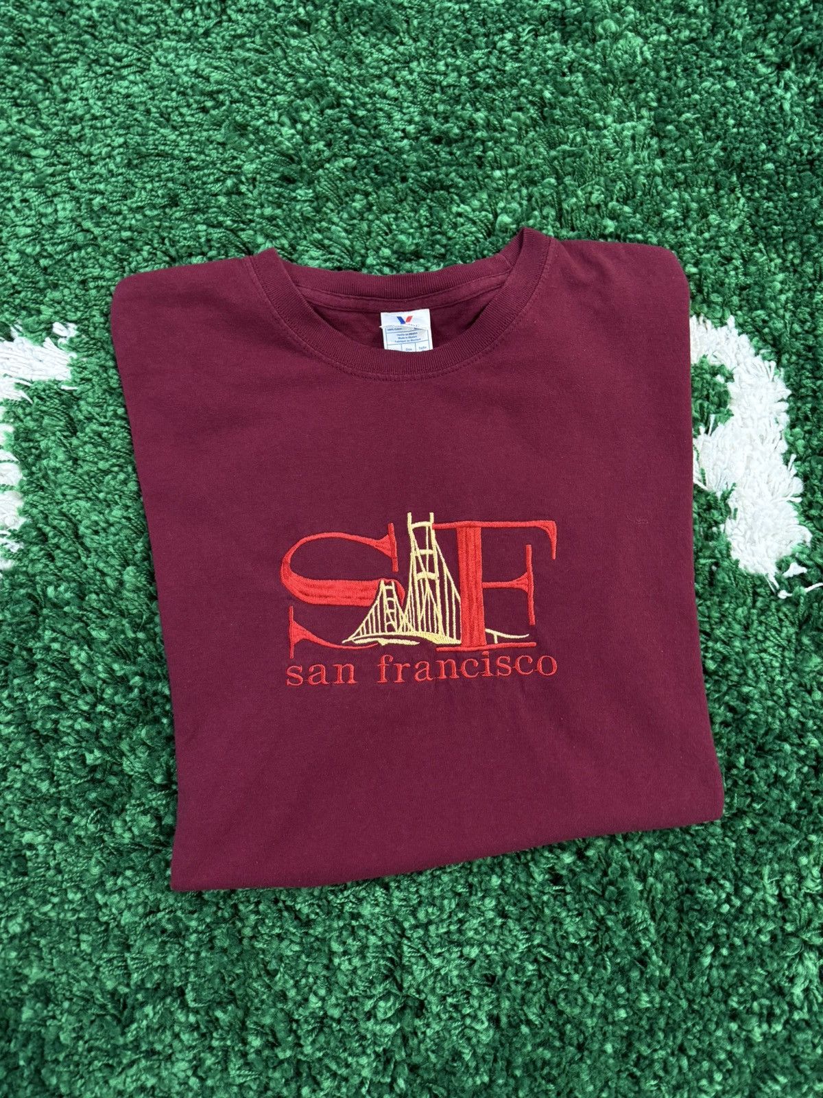 Vintage San Francisco Embroidered City Tee Burgundy 90s Y2k Large Size US L / EU 52-54 / 3 - 1 Thumbnail