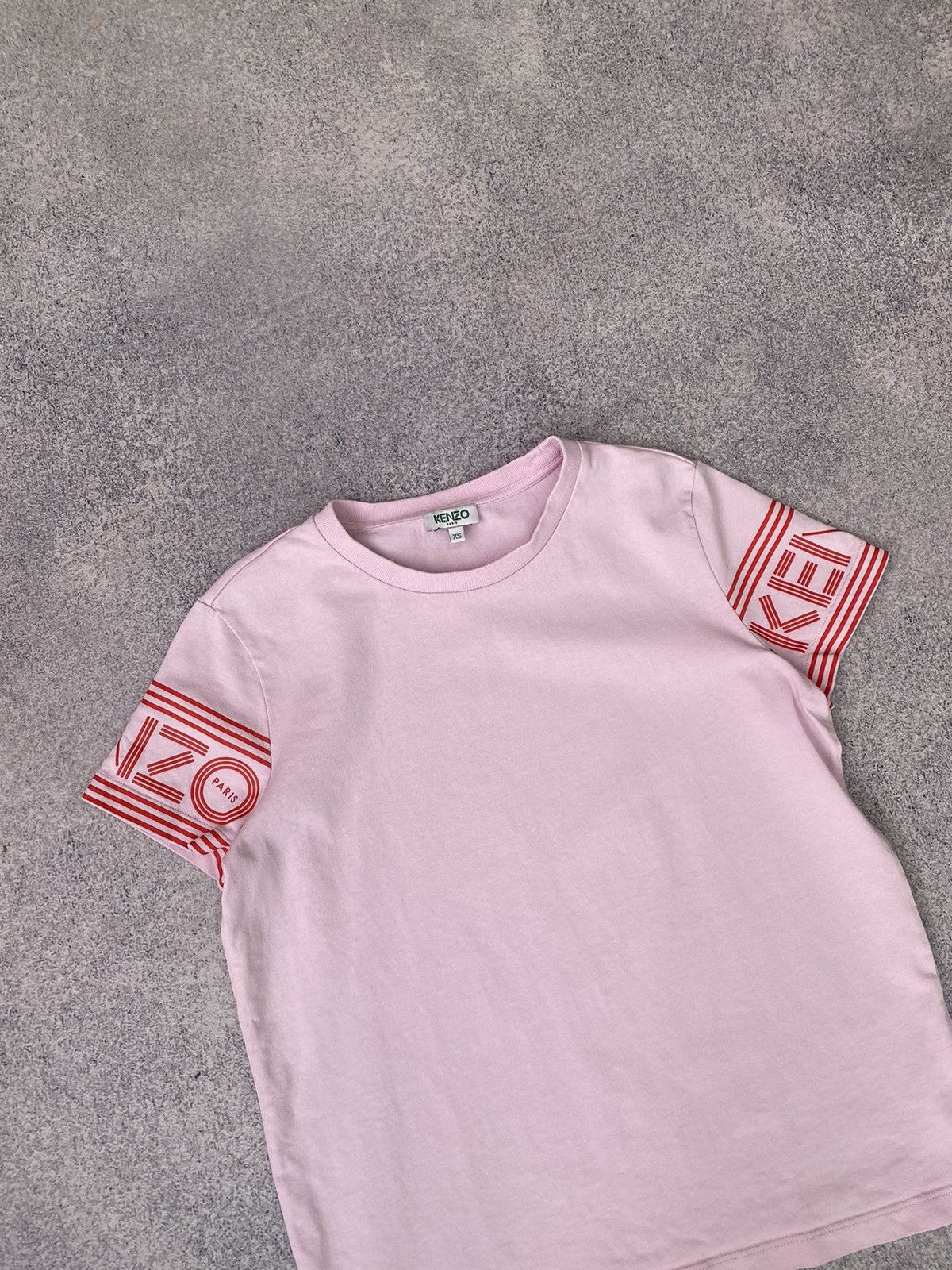 Kenzo × Vintage Vintage Kenzo Women’s Pink Printed T-Shirt Size XS / US 0-2 / IT 36-38 - 7 Thumbnail