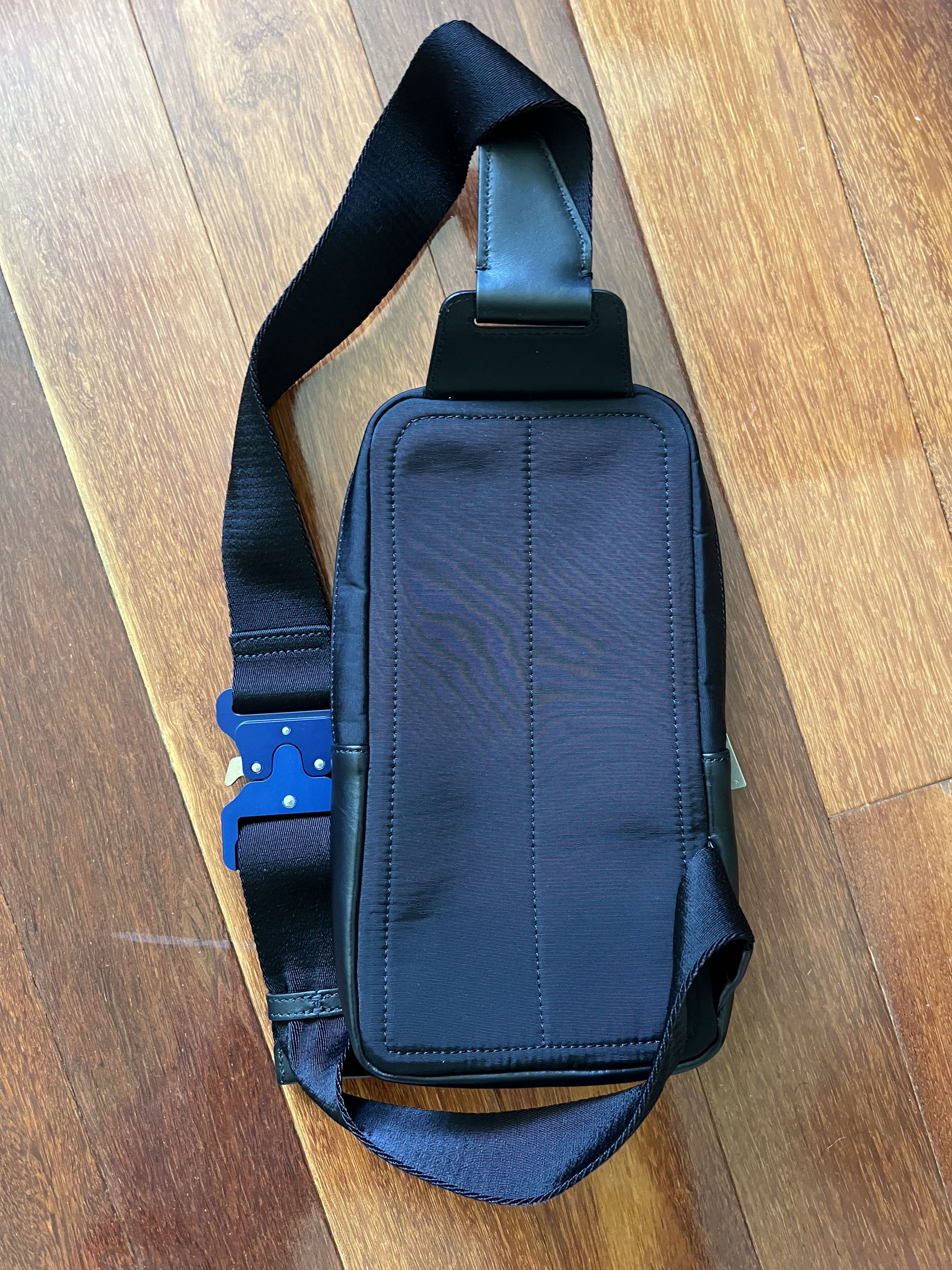 1017 ALYX 9SM 💚 2021 Alyx x END. Black Nylon Crossbody with Blue Buckle Size ONE SIZE - 2 Thumbnail