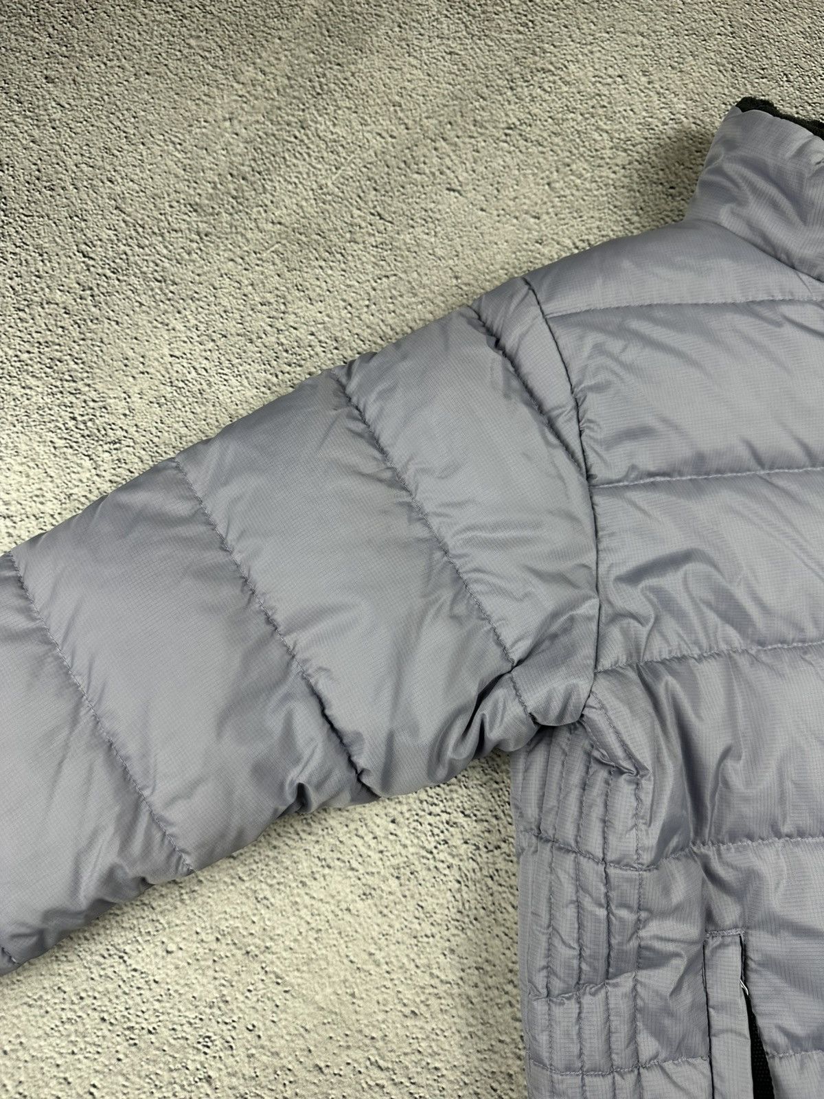 Helly Hansen Vintage Helly Hansen Down Puffer Jacket HH Y2K Gorpcore Logo Size L / US 10 / IT 46 - 8 Thumbnail
