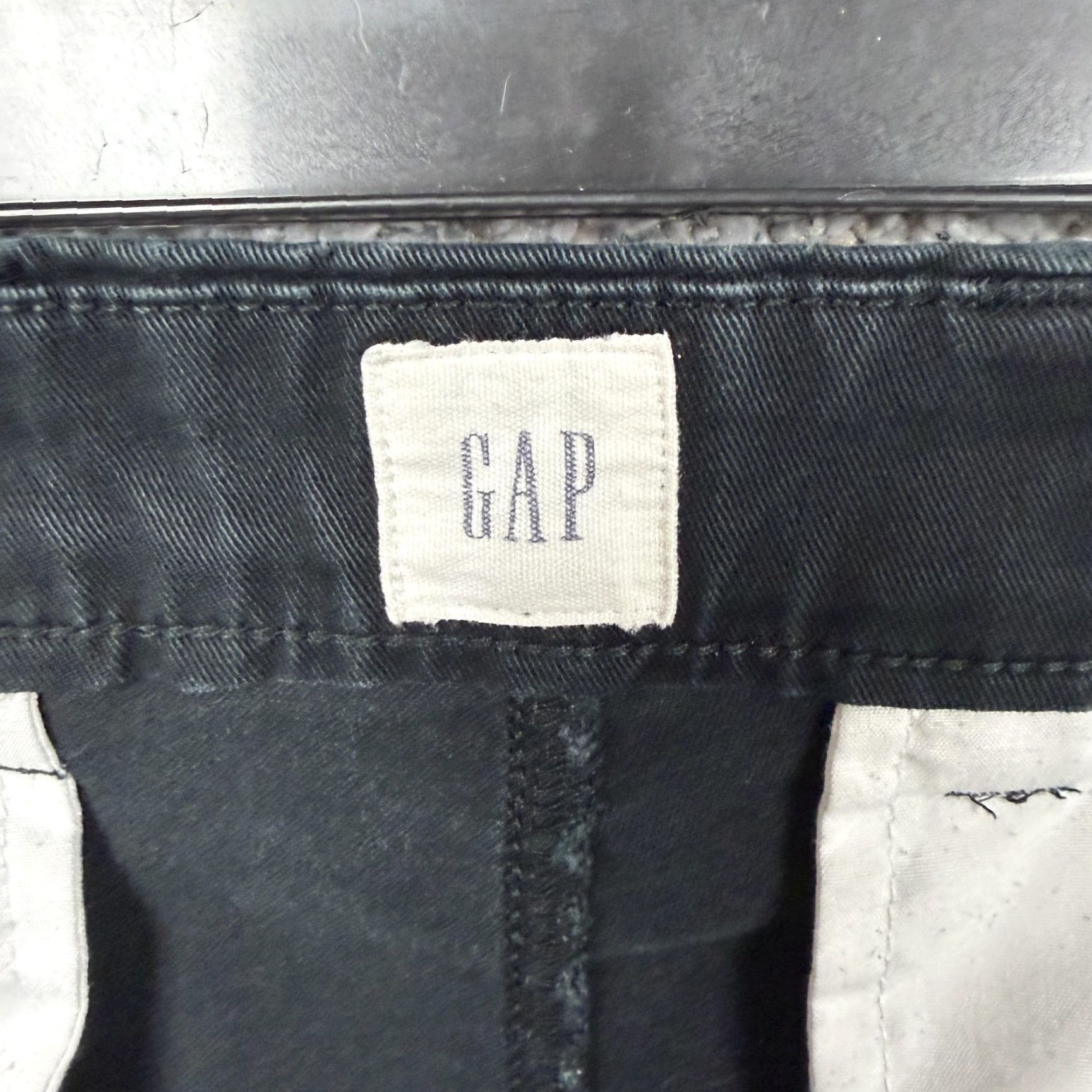 Gap Gap Essential Khaki Pants Mens Size 36x28.5 Black Athletic Stretch Chino Office Slim Tapered Flat Front Zip Button Pocket Size US 36 / EU 52 - 7 Thumbnail