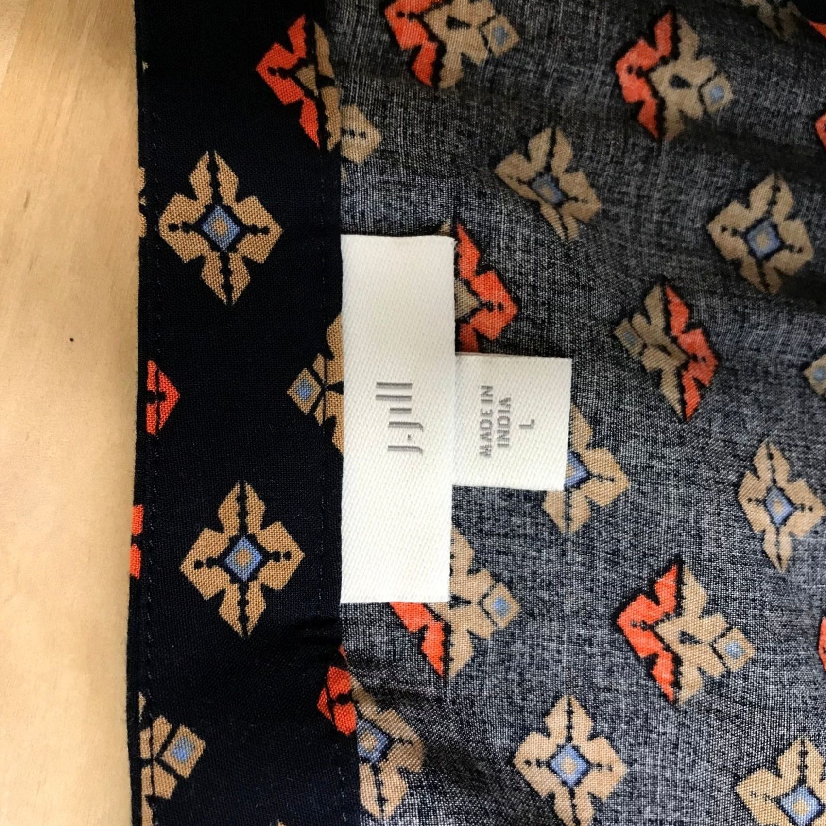 Vintage VINTAGE? No — J Jill Navy Blue Geometric Print Tunic Blouse Women Size L Long Sleeve V Neck Size L / US 10 / IT 46 - 7 Thumbnail