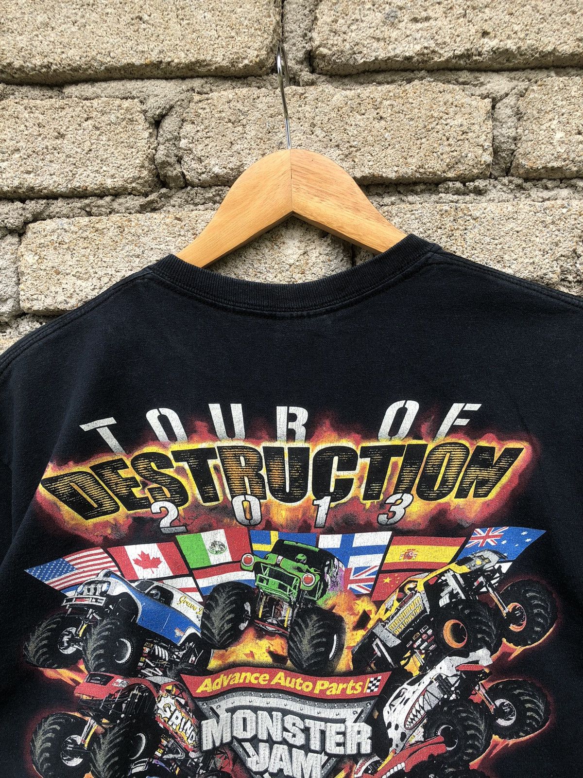 NASCAR × Vintage Vintage Y2K Tour Of Distruction Monster Jam Tshirt Size US M / EU 48-50 / 2 - 5 Thumbnail