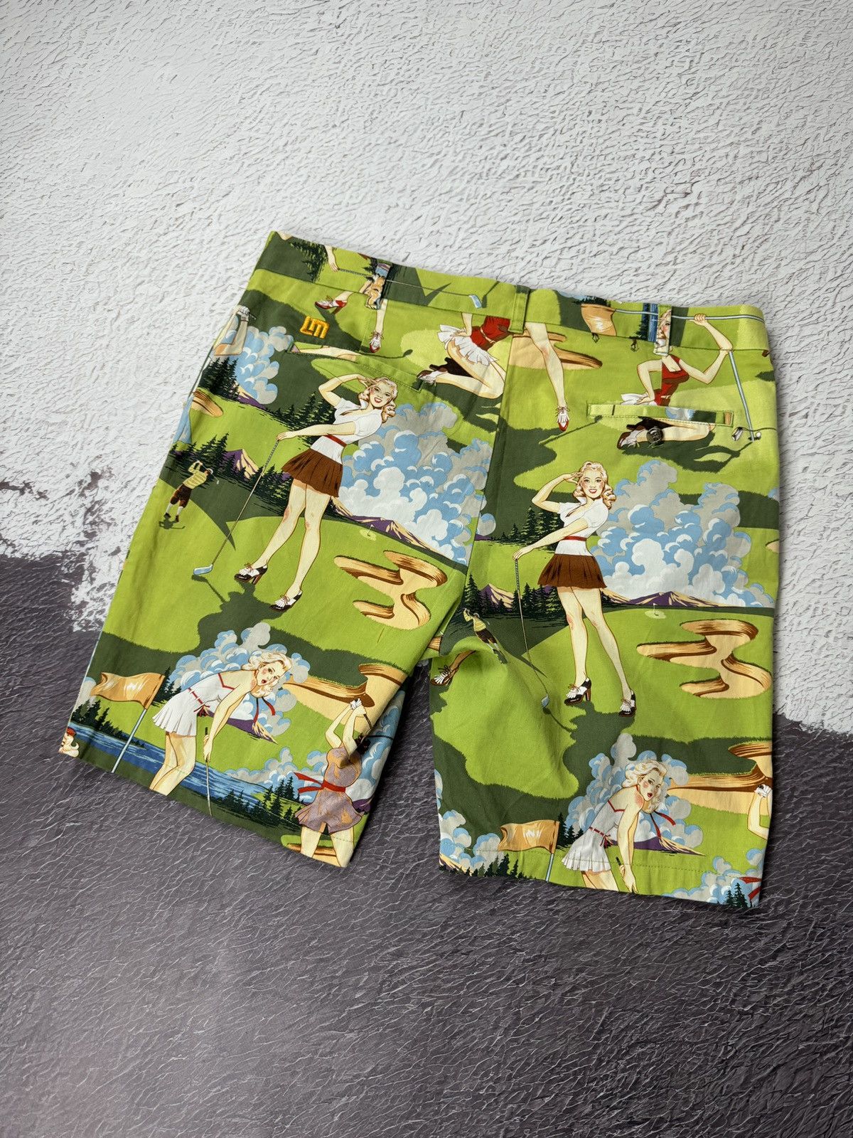 Other Loudmouth Rare Pin Up Girls Graphic Golf Shorts Bermudas Size US 40 / EU 56 - 2 Thumbnail