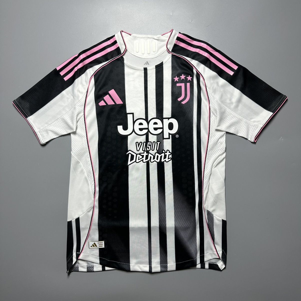 Adidas JUVENTUS ADIDAS 2025/2026 FOOTBALL HOME JERSEY #10 YILDIZ Size US S / EU 44-46 / 1 - 2 Thumbnail