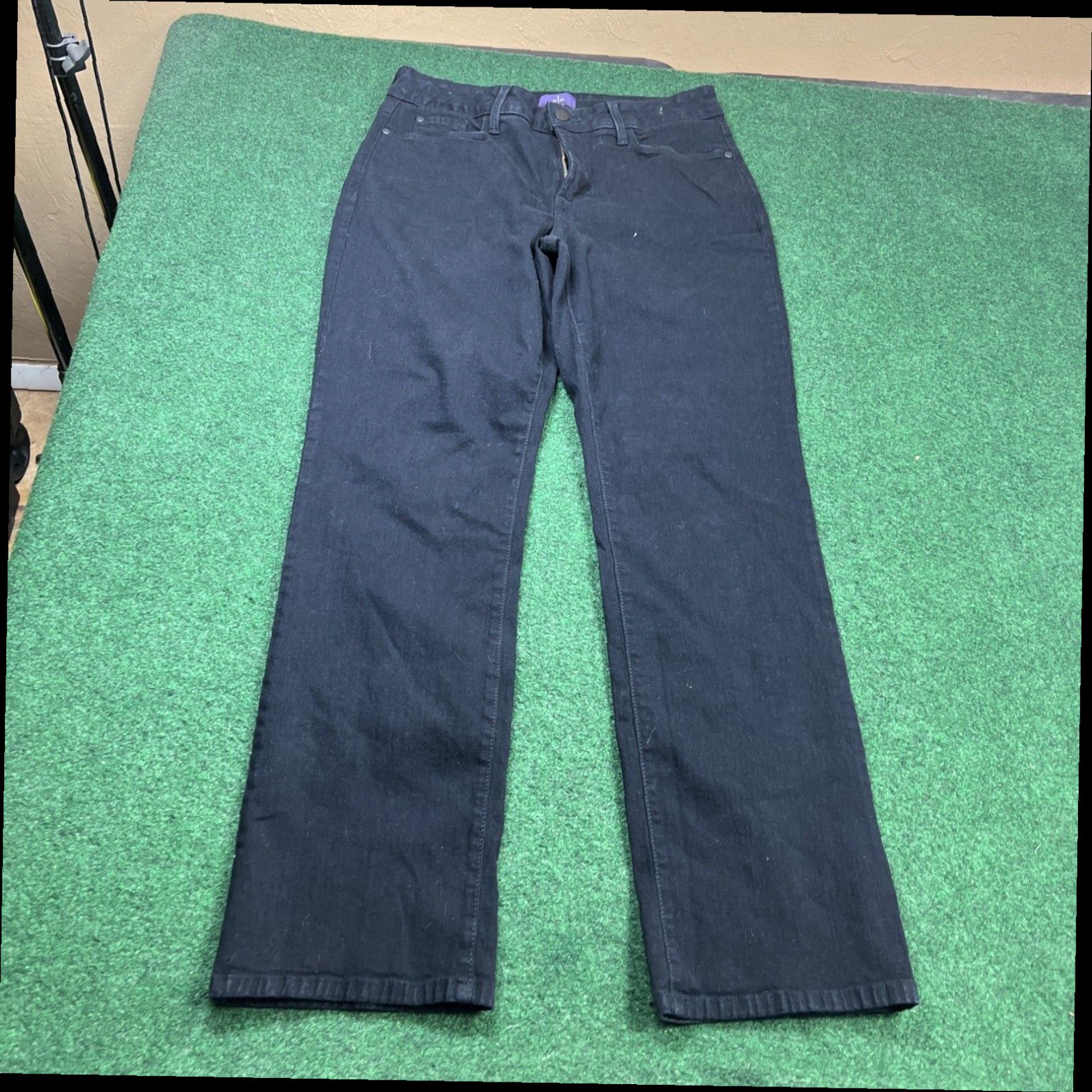 NYDJ NYDJ NOT YOUR DAUGHTERS JEANS STRAIGHT JEANS SIZE 8p 28x28 Black Flowers Pockets Size 28" / US 6 / IT 42 - 6 Thumbnail