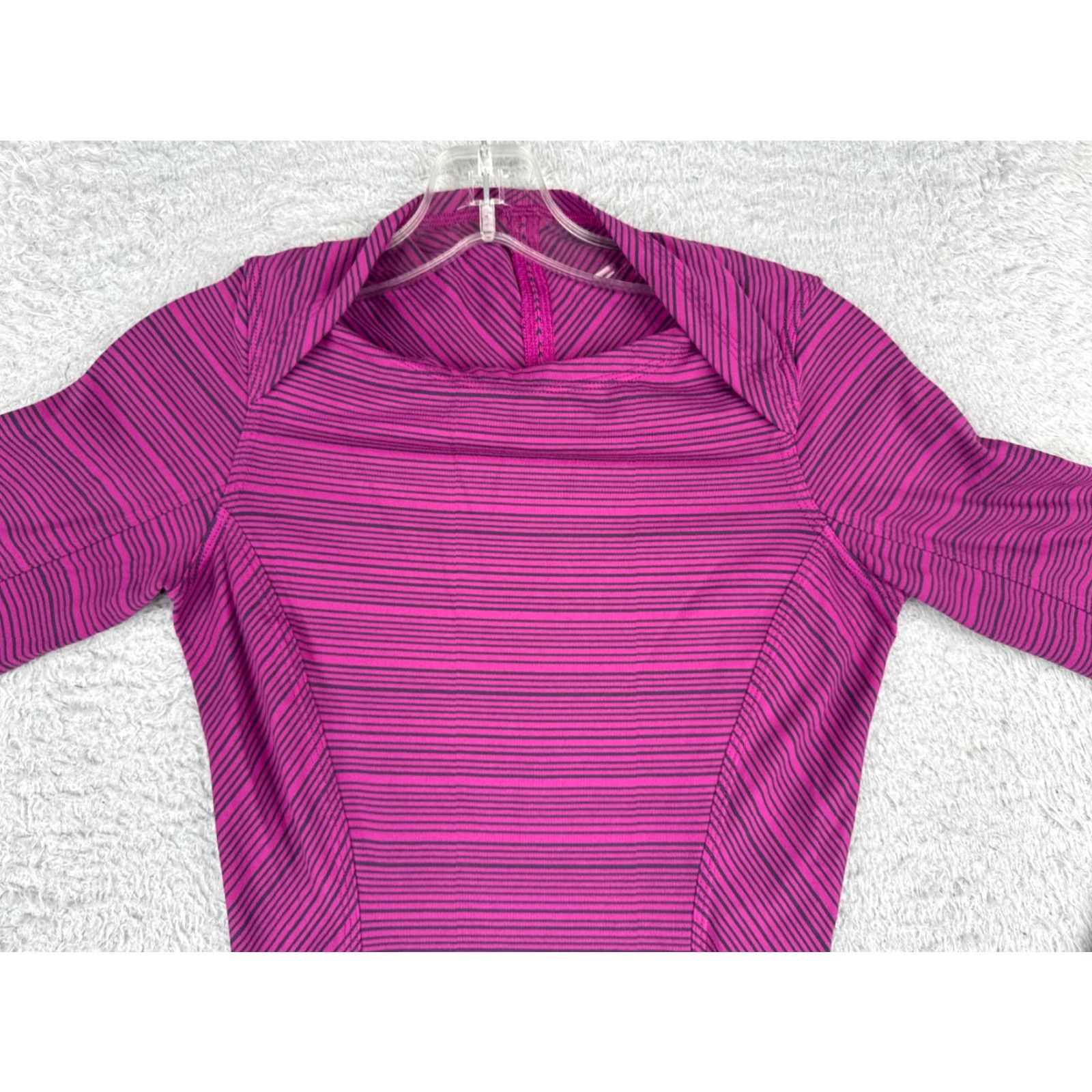 Lululemon Lululemon Shirt Women Purple 2 Long Sleeve Kanto Catch Me W3K61S Size XS / US 0-2 / IT 36-38 - 4 Thumbnail