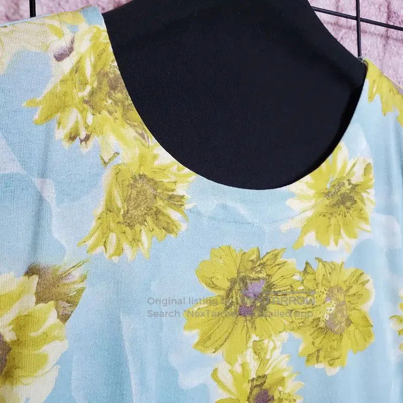 Burberry Burberry Summer Blue Floral Short Sleeve T-Shirt. Size M / US 6-8 / IT 42-44 - 9 Thumbnail