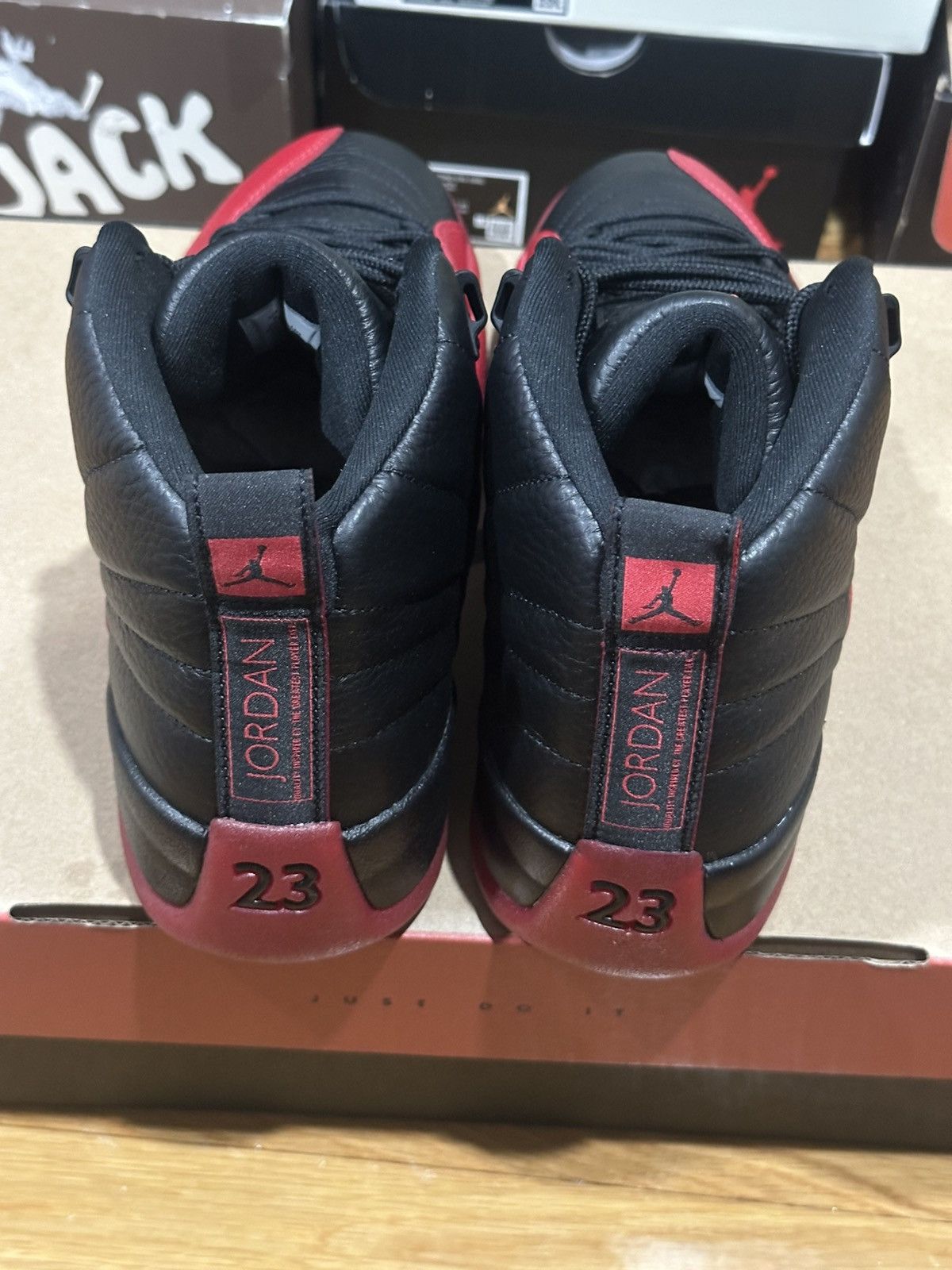 Jordan Brand Jordan 12 Flu Game sz 9 Size US 9 / EU 42 - 4 Thumbnail