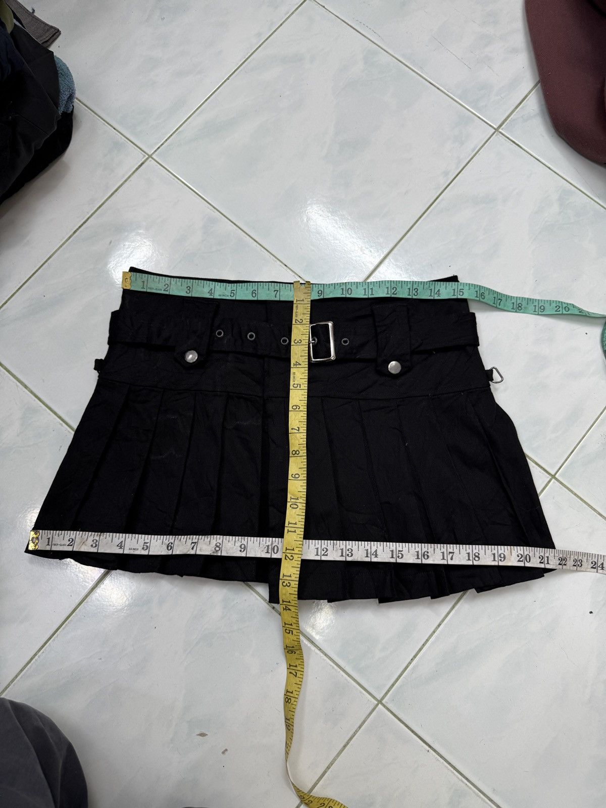 Seditionaries 🔥🔥🔥ARCHIVE HELL CAT PUNKS PLEATED SKIRTS Size 30" / US 8 / IT 44 - 12 Thumbnail