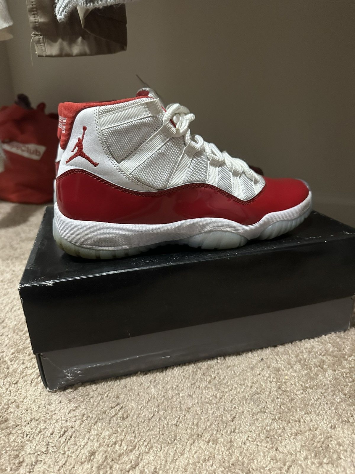 Jordan Brand jordan retro 11 high cherry Size 9.5 Size US 9 / EU 42 - 1 Thumbnail
