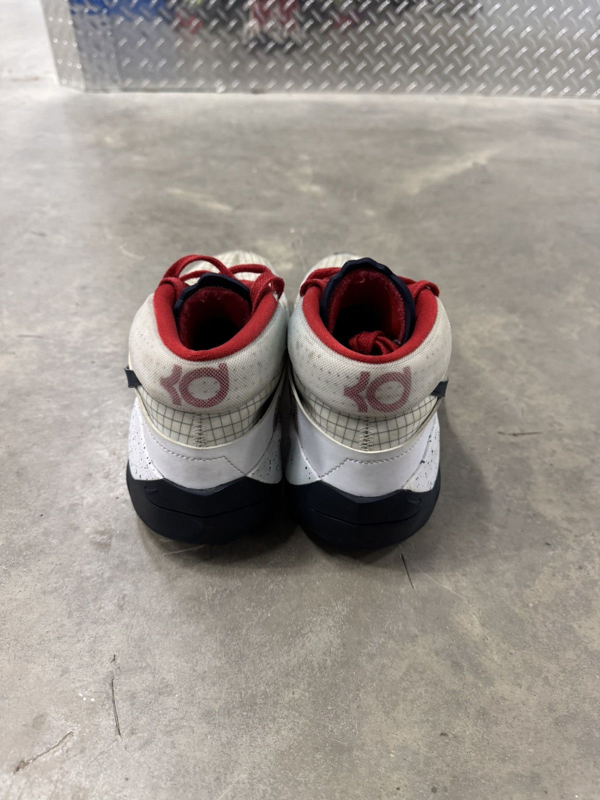 Nike Nike KD 13 USA Size 10 Size US 10 / EU 43 - 5 Thumbnail