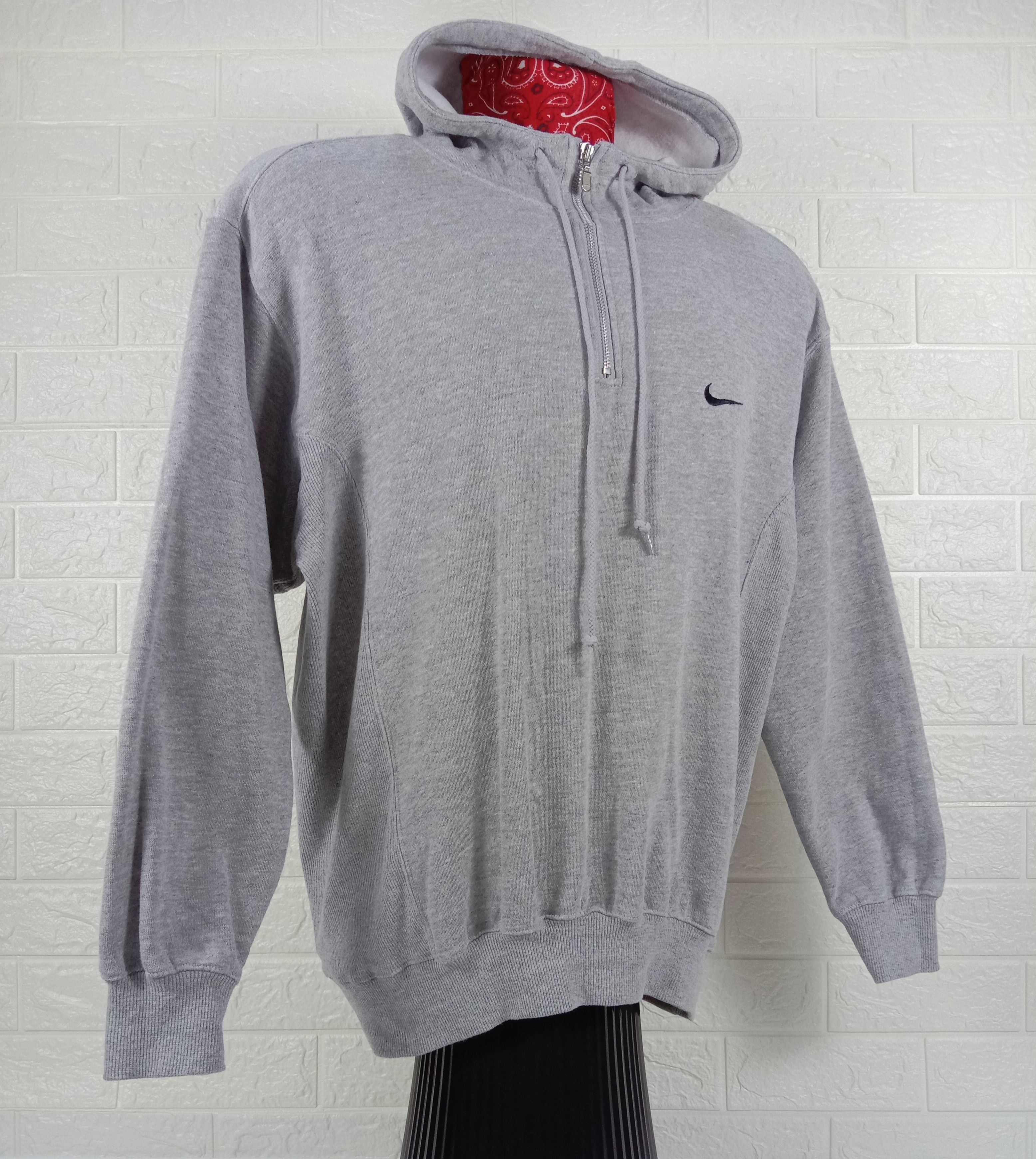 Nike Vintage Nike Embroidery Swoosh Hoodie Sweatshirt Size US L / EU 52-54 / 3 - 2 Thumbnail