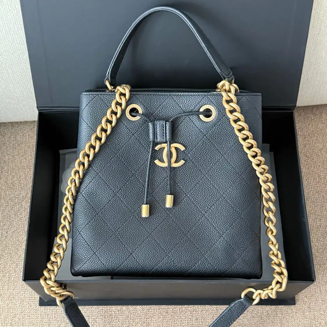 Chanel Bucket Bag Black Pebbled Cowhide Leather Quilted Crossbody Bag Gold Hardw, Women's
