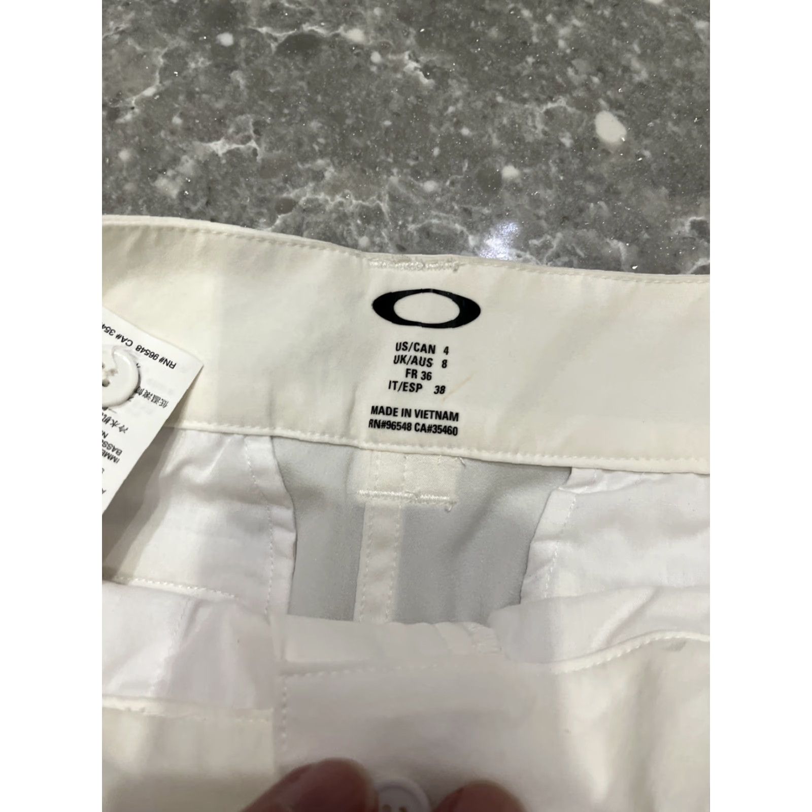 Oakley OAKLEY Albatross Stretch Cropped Pants Capri Women's 4 White Regular Tapered Leg Active Golf Hiking Cycling Size 27" / US 4 / IT 40 - 5 Thumbnail