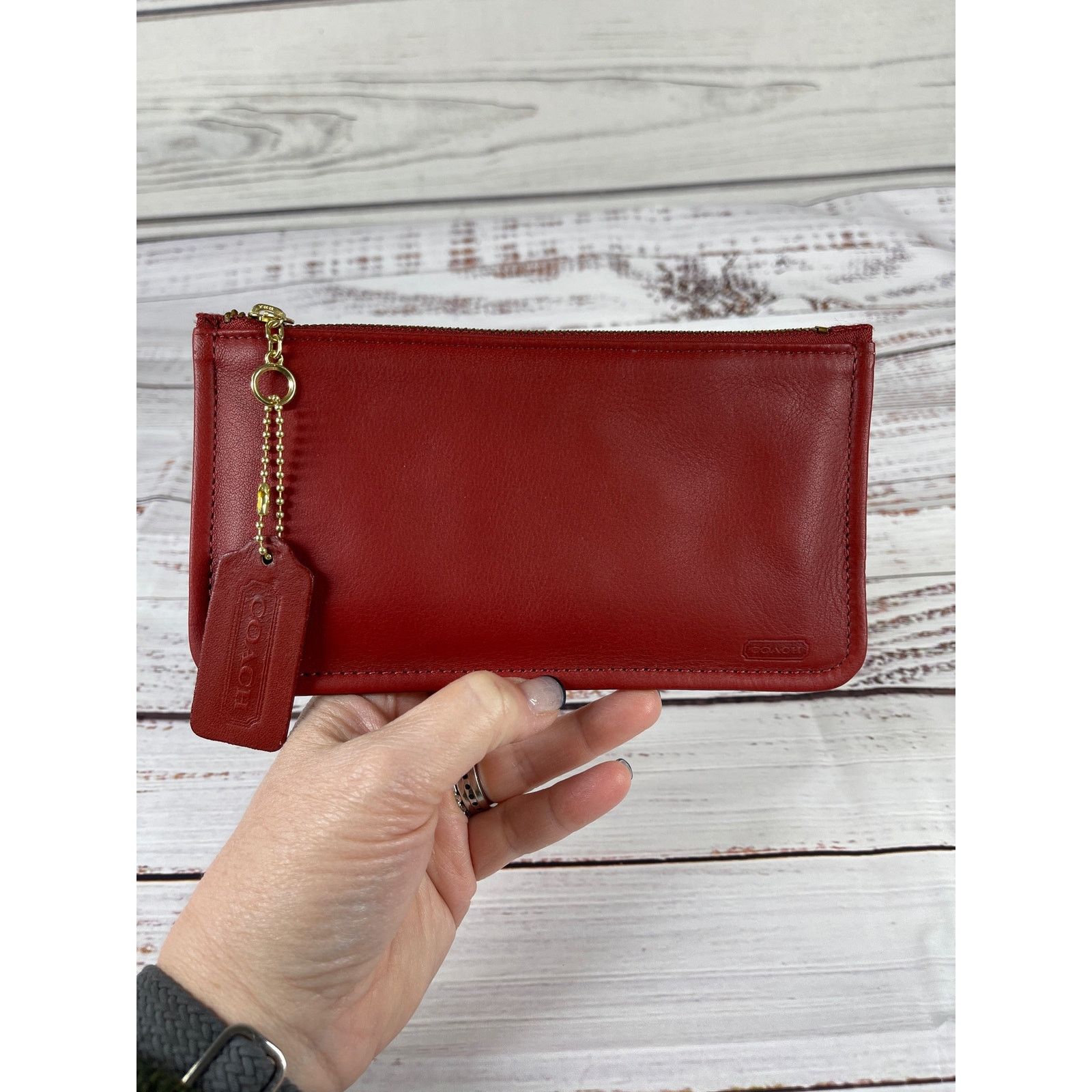 Coach COACH Vintage Leather Red Skinny Case No 7170 New with Box Size ONE SIZE - 16 Thumbnail