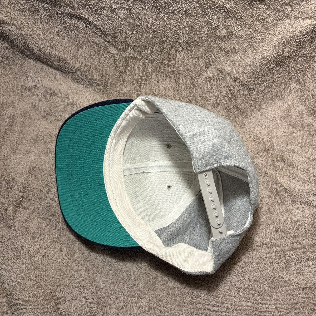 New Era Vintage 90s Michigan Wolverines Football SnapBack Hat USA Size ONE SIZE - 8 Thumbnail