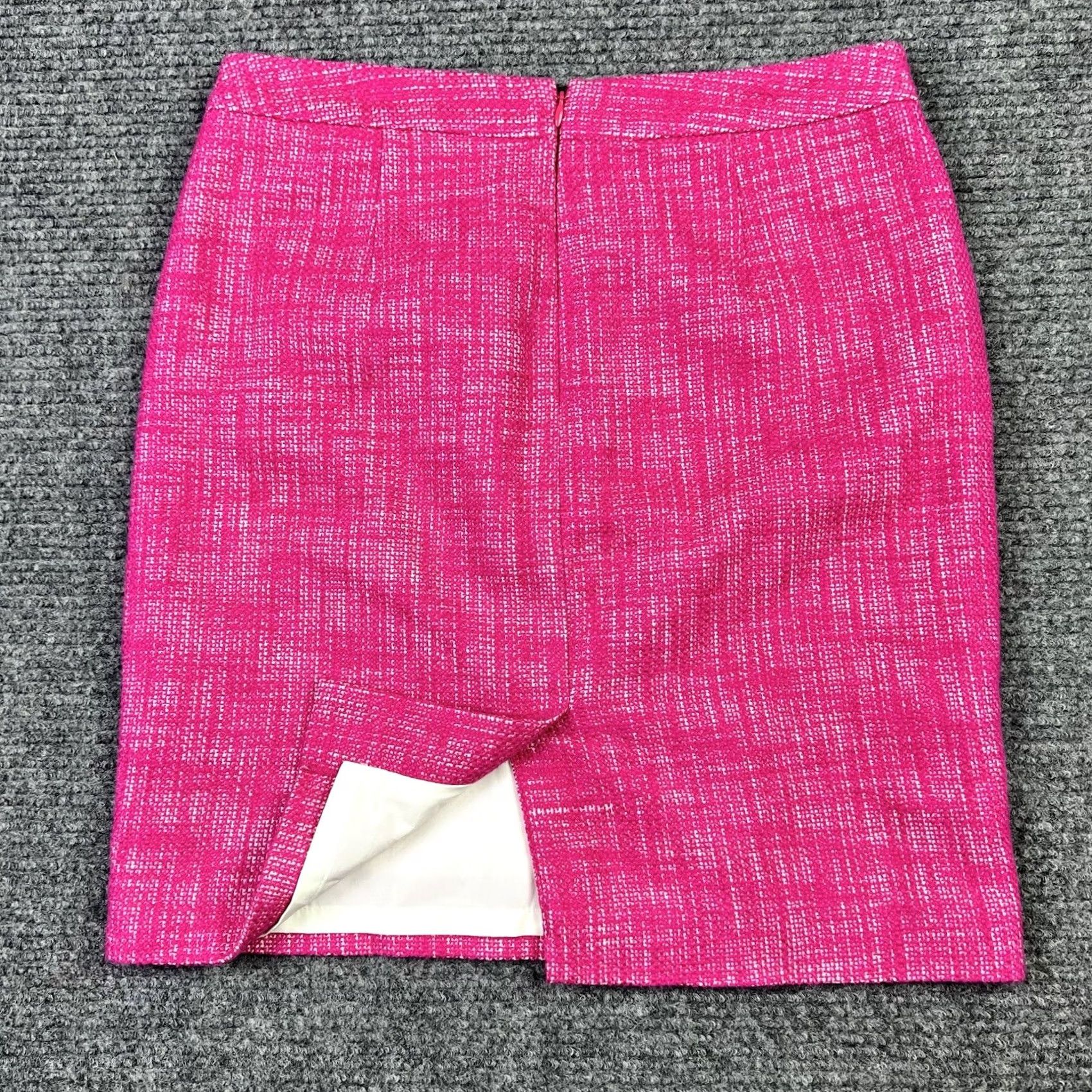 Banana Republic VINTAGE? No. Banana Republic Pink Textured Lined Skirt Womens 6 Short A-Line Slit Dress? Size 28" / US 6 / IT 42 - 4 Thumbnail