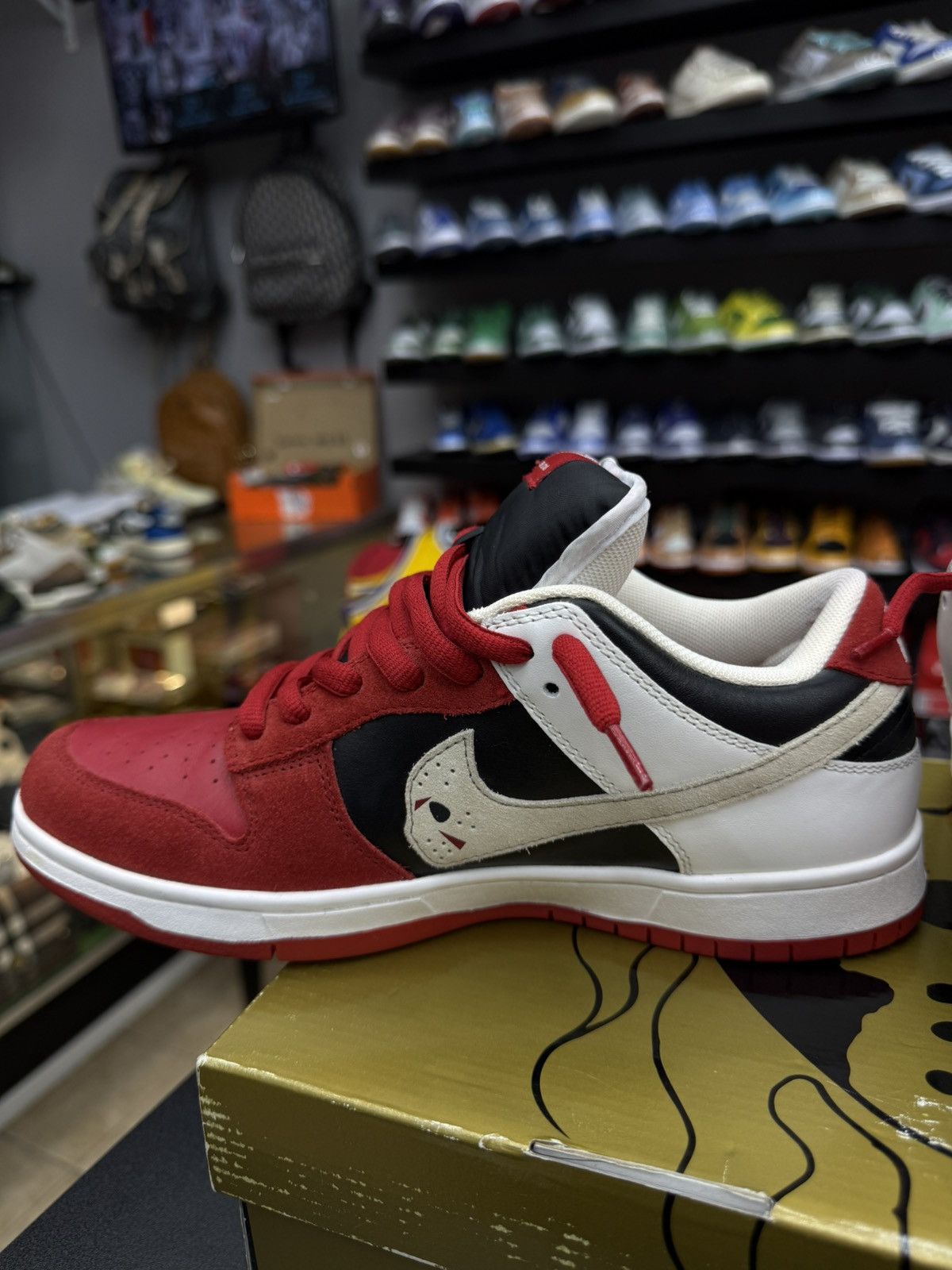 Warren Lotas Warren Lotas Red JASON Dunk Lawsuit Pair 8 Men’s Rare Size US 8 / EU 41 - 3 Thumbnail