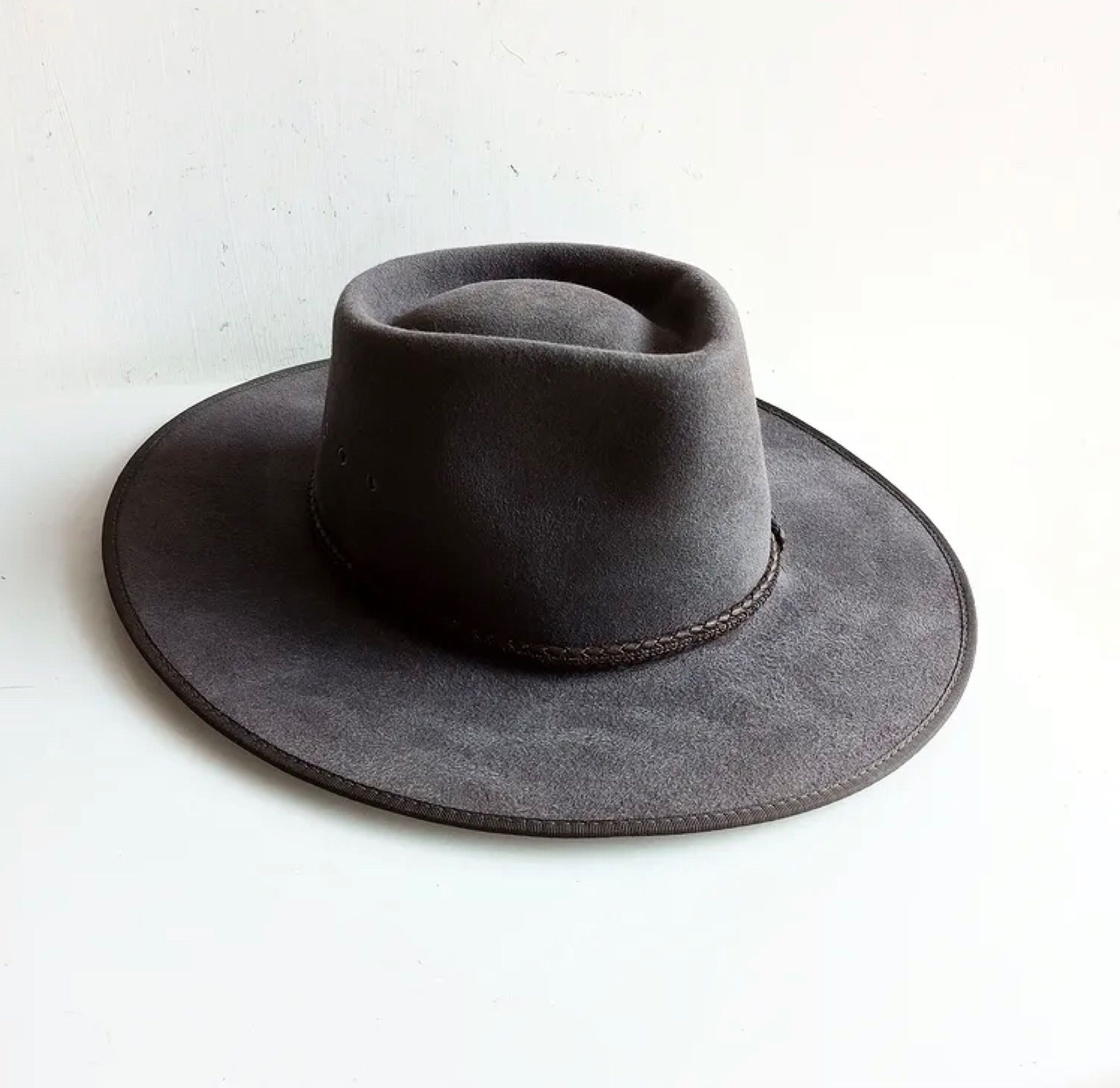 Vintage Vintage Cowboy AKUBRA Imperial Quality Made In Australia Size ONE SIZE - 1 Thumbnail