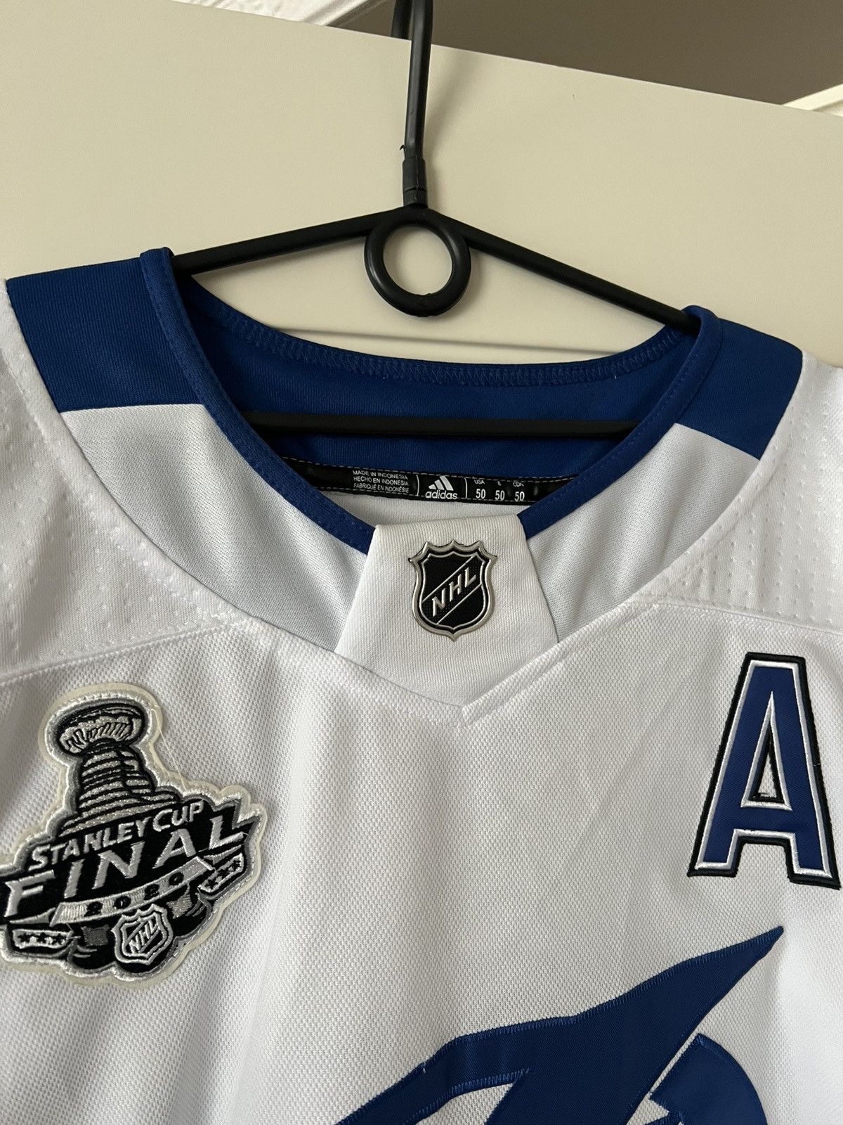 NHL Adidas NHL Tampa Bay Lightning #77 Hedman Jersey Size US XL / EU 56 / 4 - 9 Thumbnail