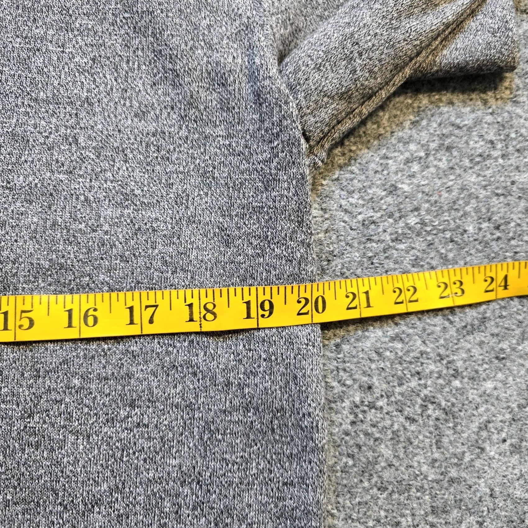 johnnie-O Johnnie O Sweater Mens Size Medium Gray 1/4 Zip Long Sleeve Classic Casual Basic Pullover Regular Knit 1/4 Zip Pattern Solid Fall Winter Spring Mens Size US M / EU 48-50 / 2 - 5 Thumbnail
